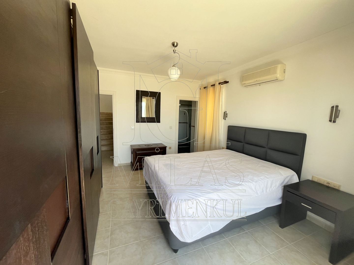 Boğaziçi'nde Müstakil Havuzlu Bahçeli Tam Müstakil Dubleks VillaMuğla, Milas, Boğaziçi - 21