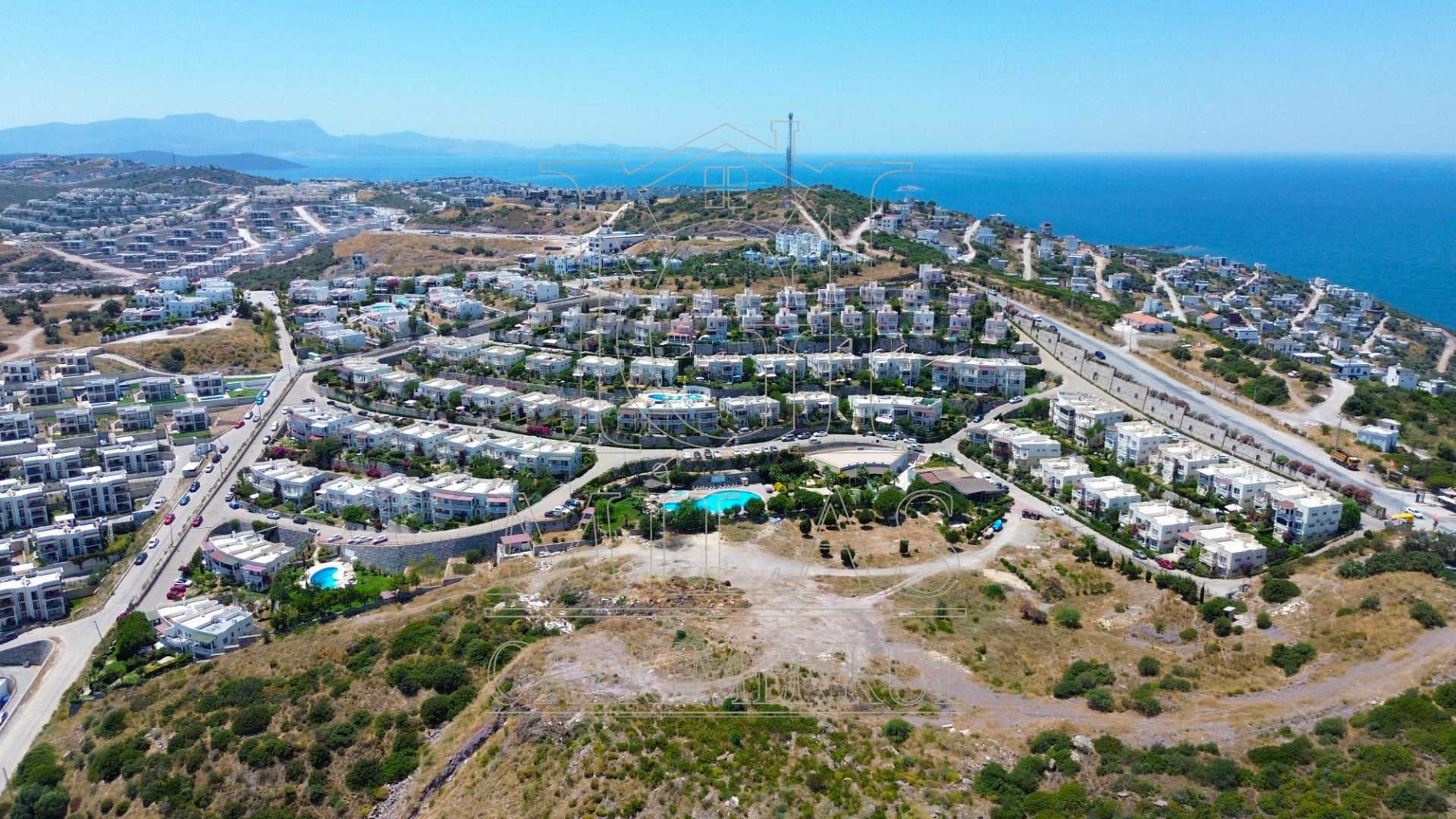 Boğaziçi'nde Müstakil Havuzlu Bahçeli Tam Müstakil Dubleks VillaMuğla, Milas, Boğaziçi - 2