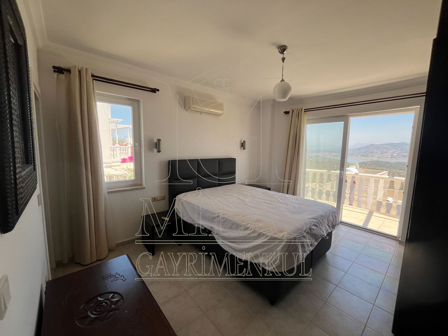 Boğaziçi'nde Müstakil Havuzlu Bahçeli Tam Müstakil Dubleks VillaMuğla, Milas, Boğaziçi - 22