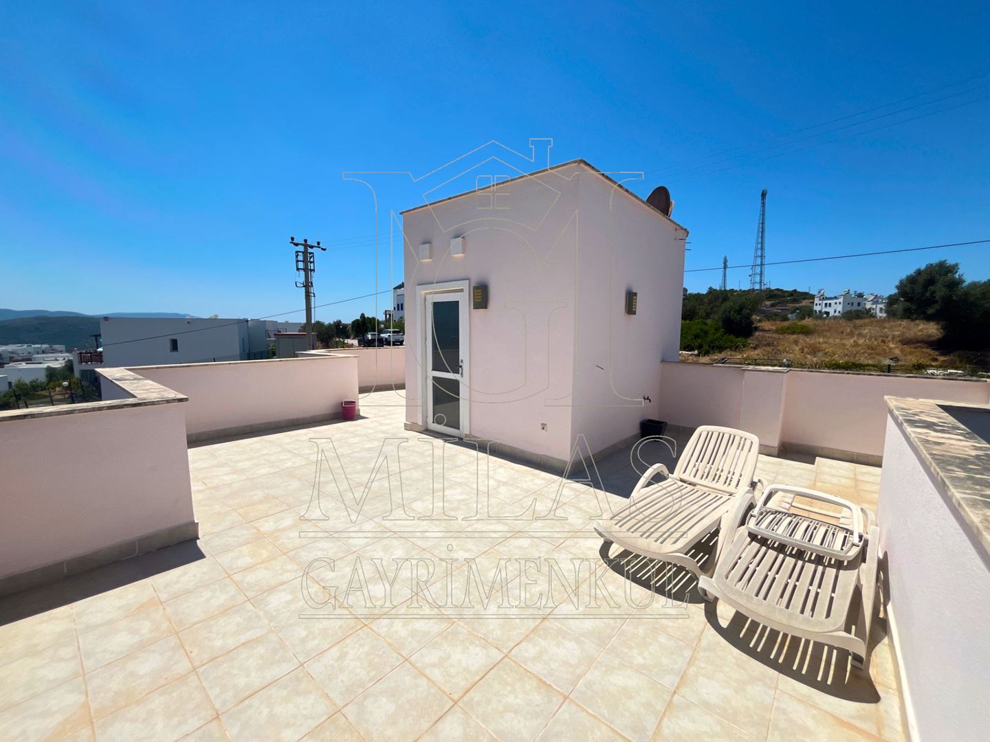 Boğaziçi'nde Müstakil Havuzlu Bahçeli Tam Müstakil Dubleks VillaMuğla, Milas, Boğaziçi - 33