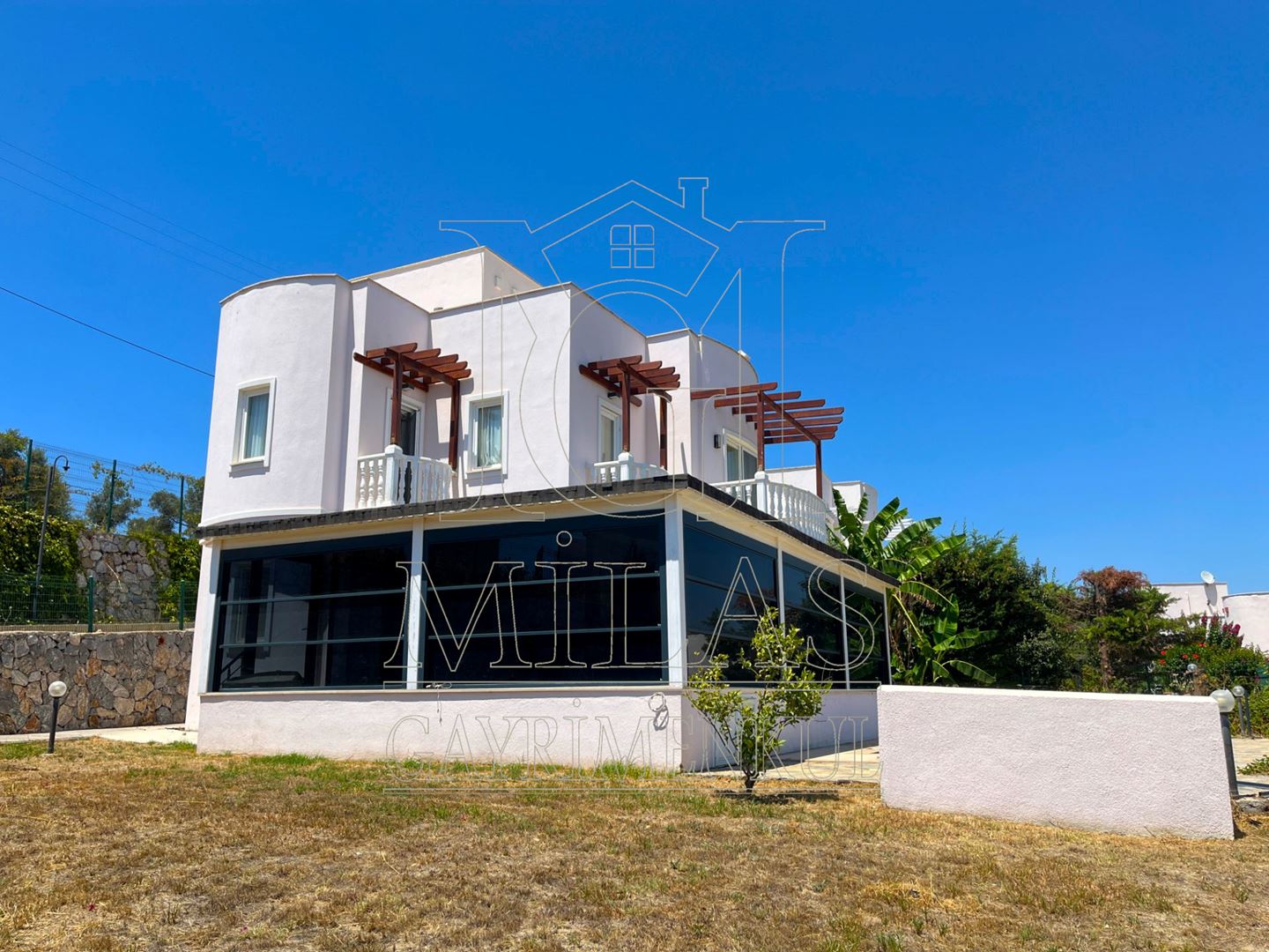 Boğaziçi'nde Müstakil Havuzlu Bahçeli Tam Müstakil Dubleks VillaMuğla, Milas, Boğaziçi - 13