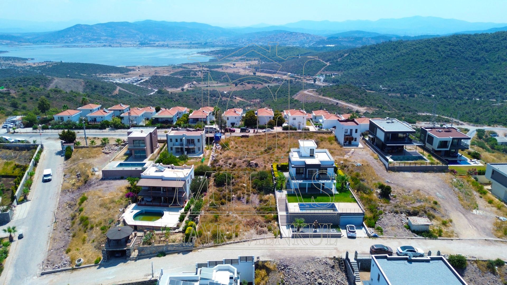 Boğaziçi Adabükünde Deniz Ve Göl Manzaralı 508 m² Satılık ArsaMuğla, Milas, Boğaziçi - 14