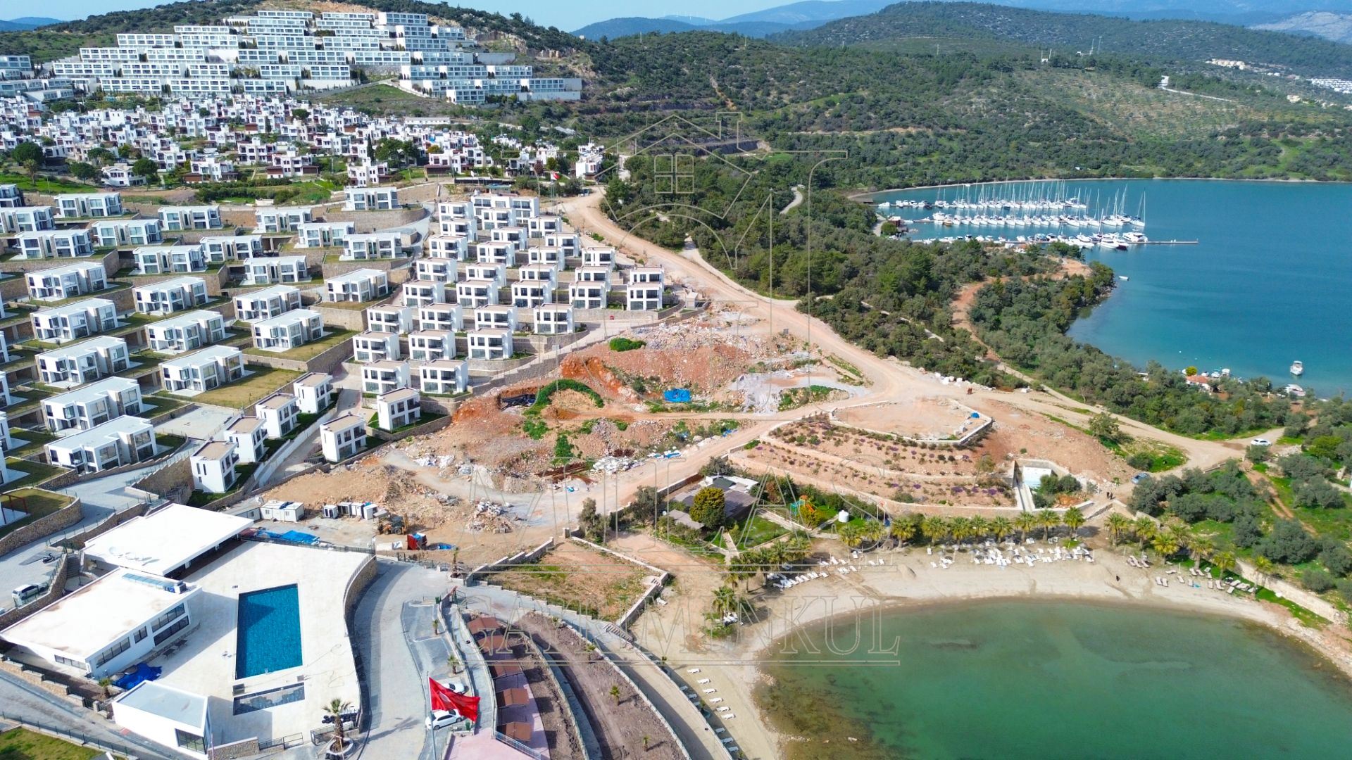 Kıyıkıışlacık'ta Deniz Manzaralı Atasayanlar 8 de Satılık VillaMuğla, Milas, Kıyıkışlacık - 3