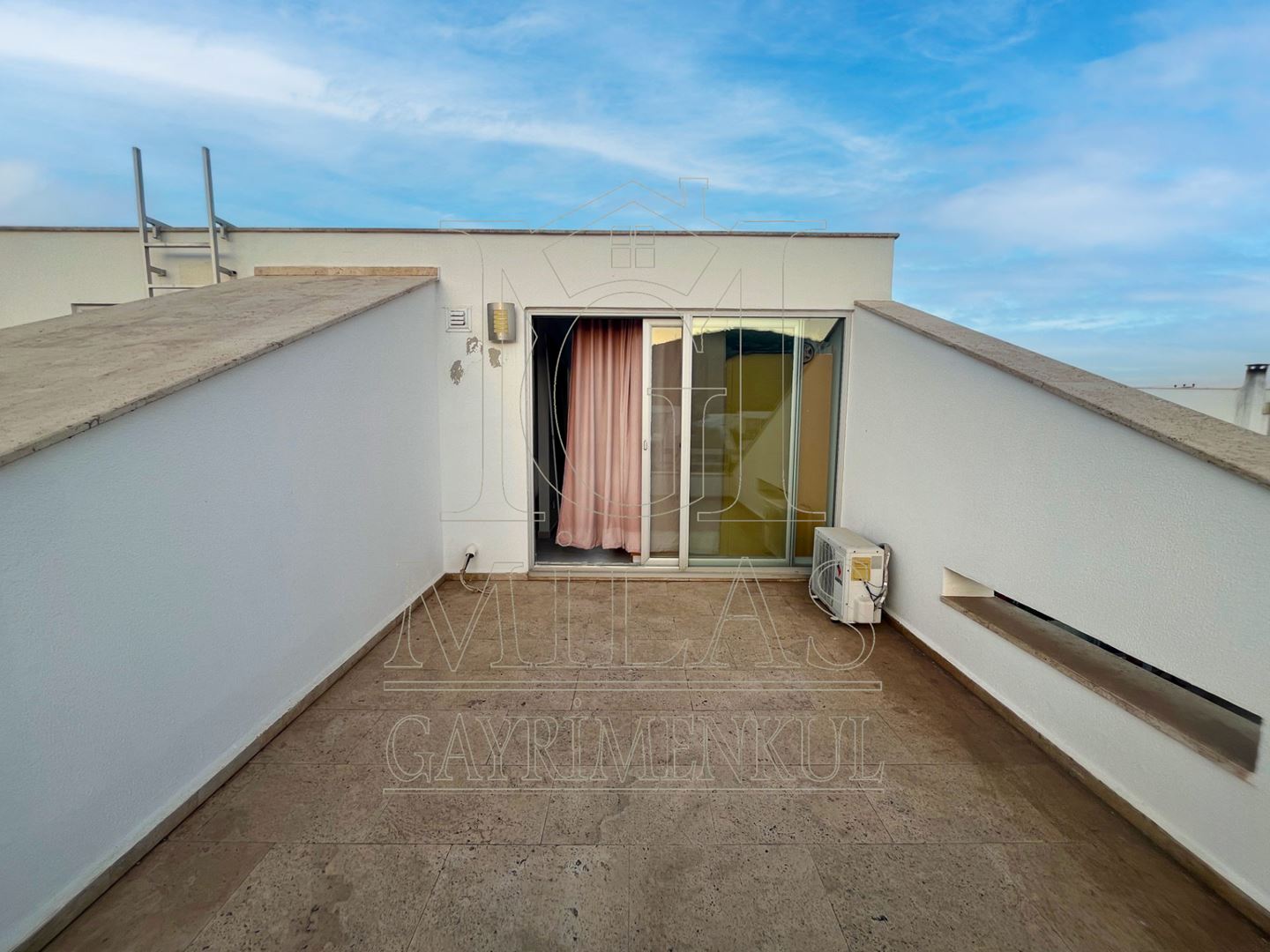 Kıyıkışlacık'ta Havuzlu Özel Sitede Satılık 2+1 Dubleks VillaMuğla, Milas, Kıyıkışlacık - 25