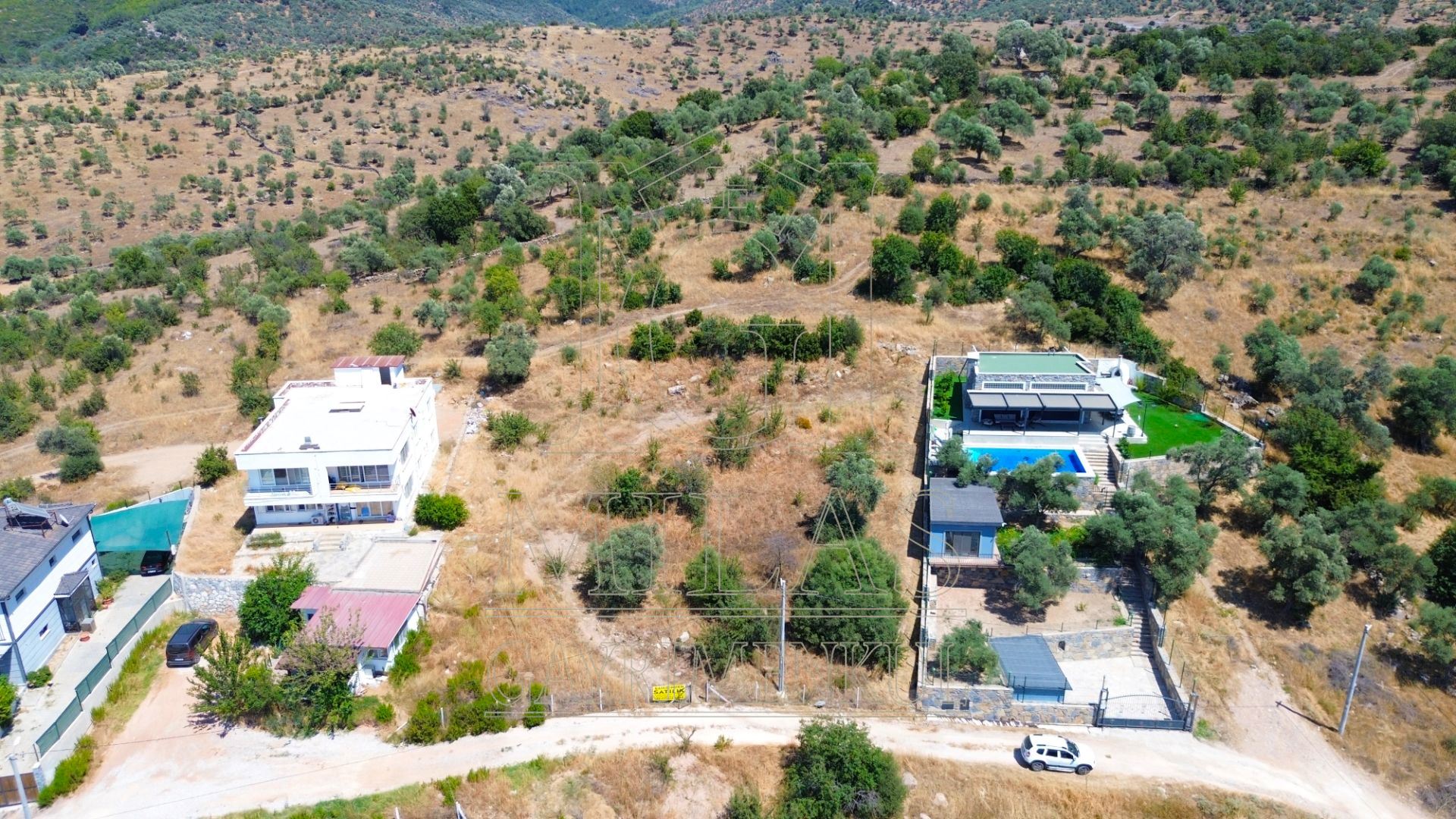 Milas Kemiklerde Doğayla İç İçe 794m² Satılık Konut İmarlı ArsaMuğla, Milas, Kemikler - 4