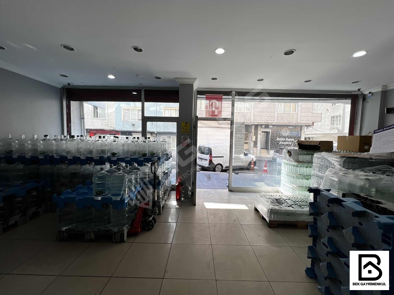 KURUMSAL GETİR KİRACILI SATILIK 2 ADET TOPLAM 190 M2 DÜKKAN - 6