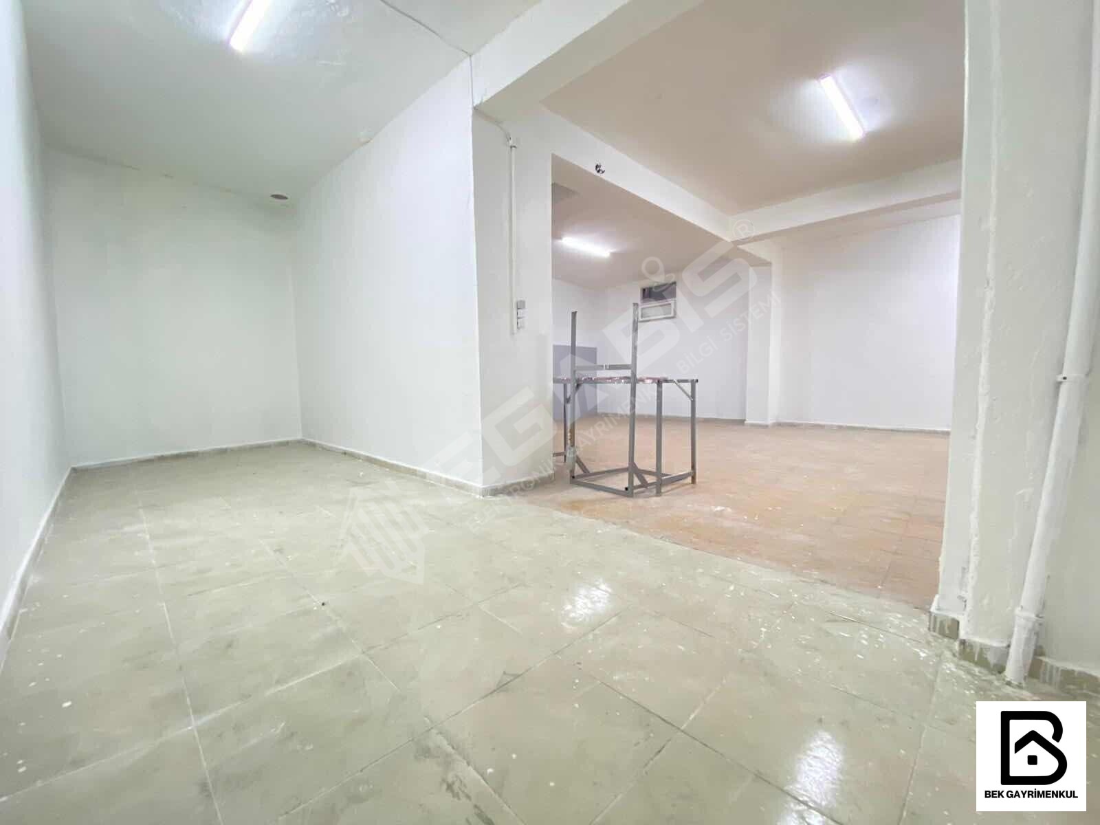KURUMSAL GETİR KİRACILI SATILIK 2 ADET TOPLAM 190 M2 DÜKKAN - 27