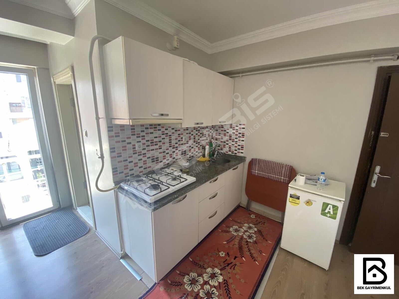 ŞEHİR MERKEZİNDE KİRALIK EŞYALI APART - 3