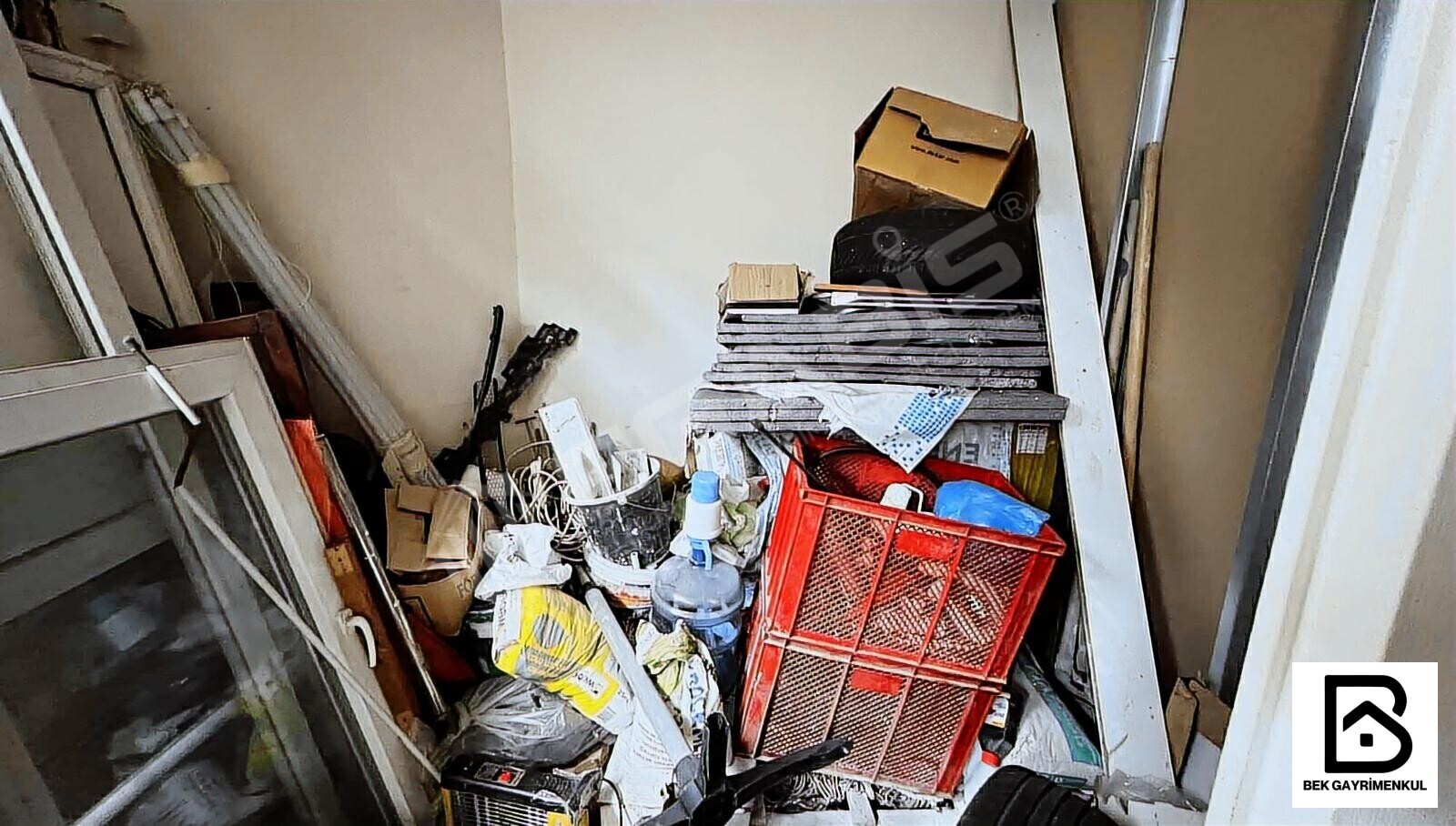 KEMER CADDESİ SATILIK YENİ BİNADA 2 KATLI 80 M2 KÖŞE BOŞ DÜKKAN - 15