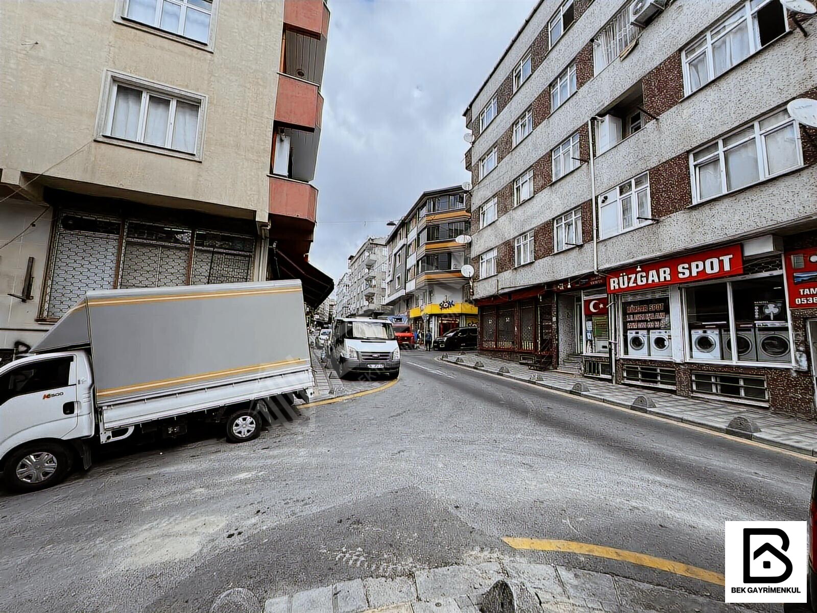 KEMER CADDESİ SATILIK YENİ BİNADA 2 KATLI 80 M2 KÖŞE BOŞ DÜKKAN - 6