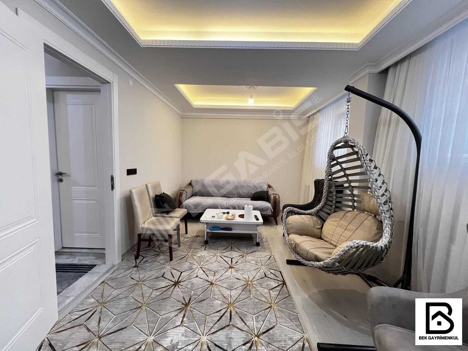 ATIŞALANI CD PARSEL SATILIK KREDİLİ 2+1 90 M2 4 YILLIK GİRİŞ KAT - 4