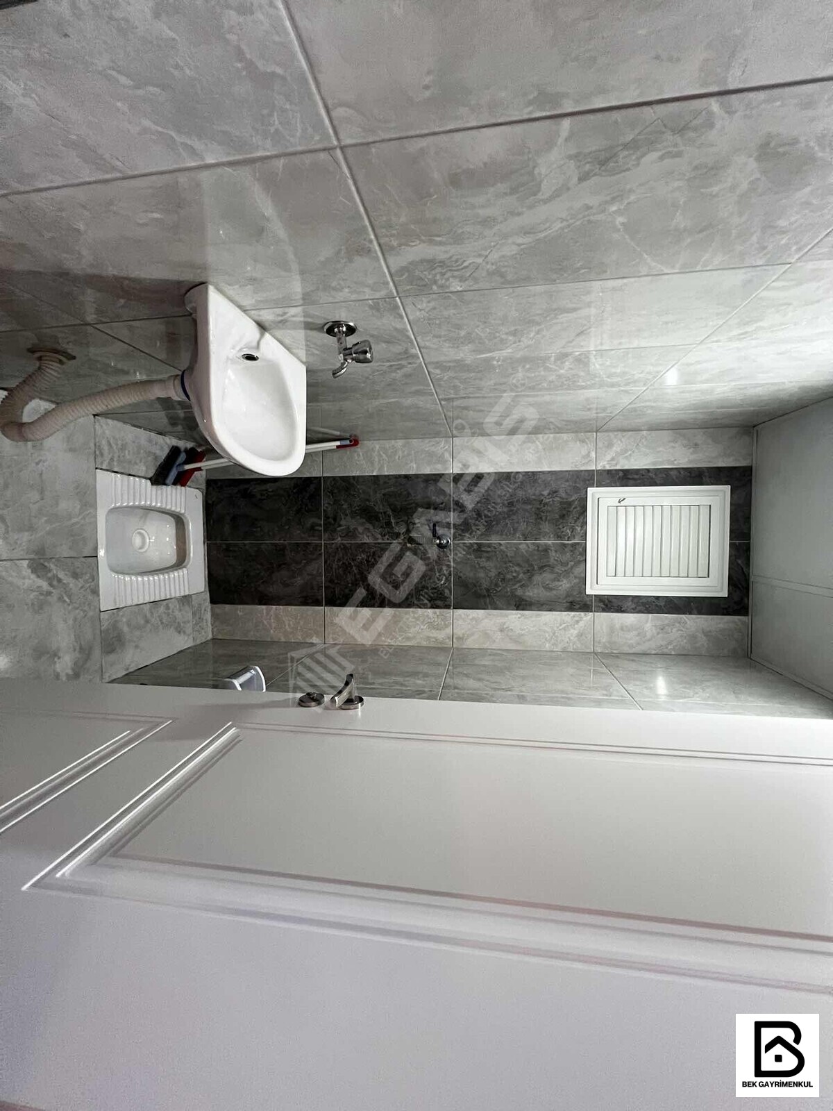 ATIŞALANI CD PARSEL SATILIK KREDİLİ 2+1 90 M2 4 YILLIK GİRİŞ KAT - 33