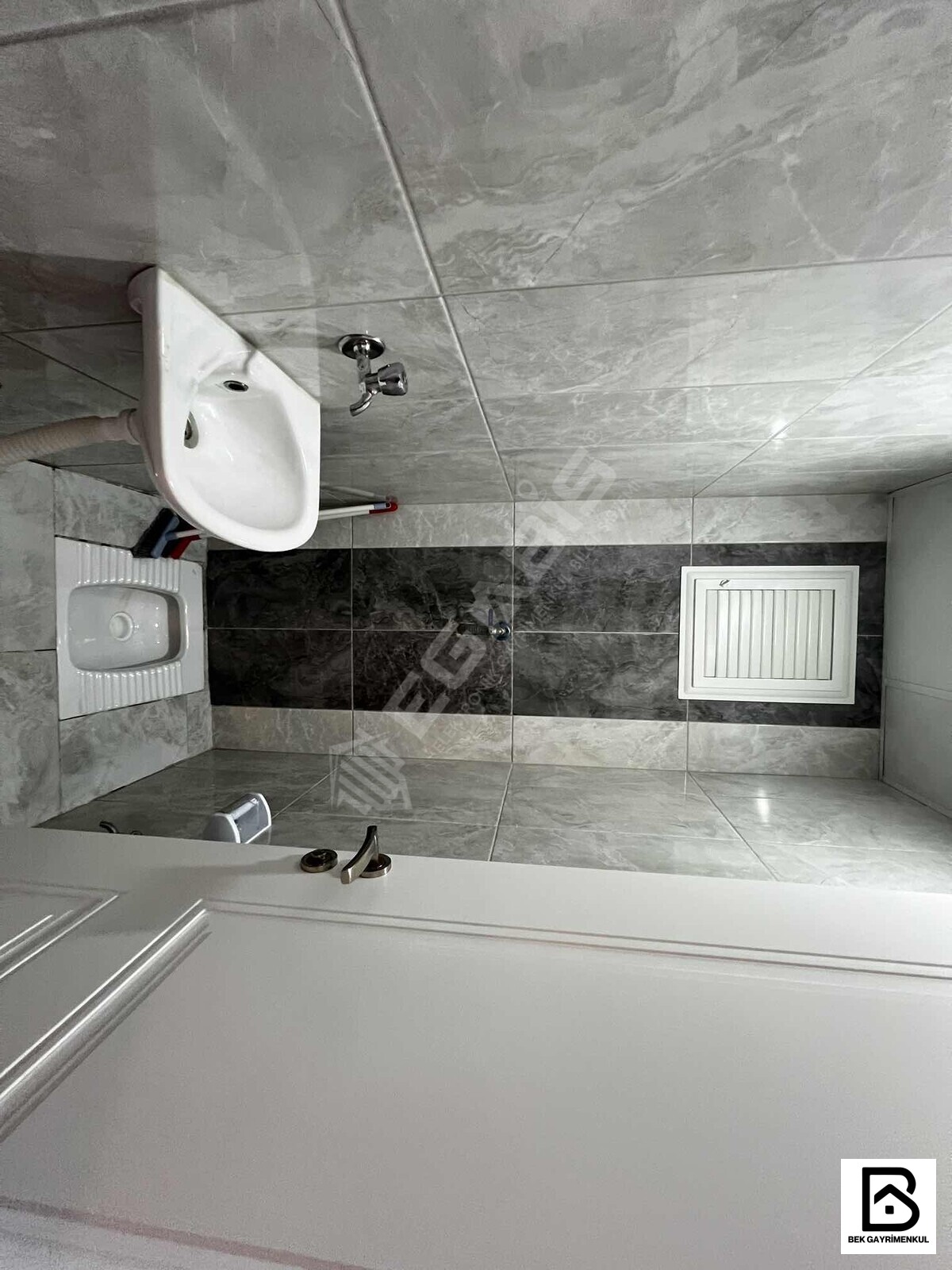 ATIŞALANI CD PARSEL SATILIK KREDİLİ 2+1 90 M2 4 YILLIK GİRİŞ KAT - 34