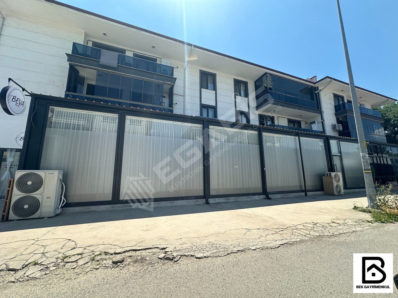 SERDİVAN YAZLIKTA 450 M2 KİRALIK İÇİ SIFIR MASRAFSIZ DÜKKAN - 4