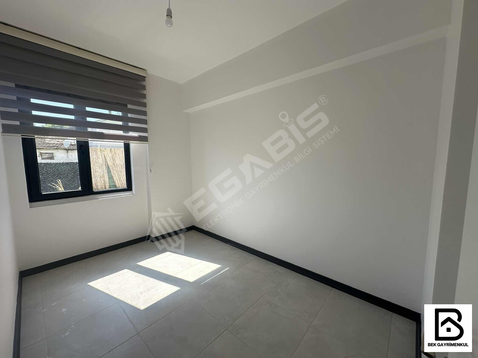 ADLİYENİN KARŞISINDA KİRALIK 2+1 KLİMALI BOŞ DAİRE - 4