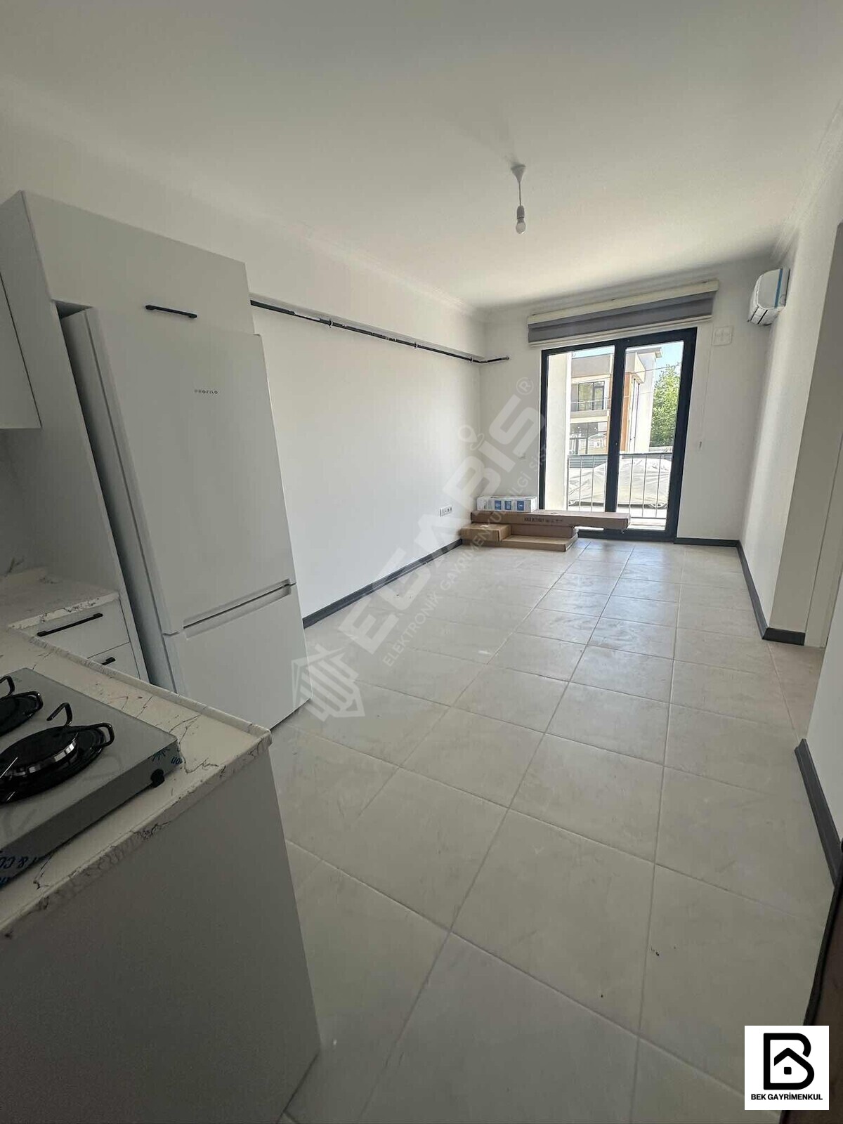 ADLİYENİN KARŞISINDA KİRALIK 2+1 KLİMALI BOŞ DAİRE - 7
