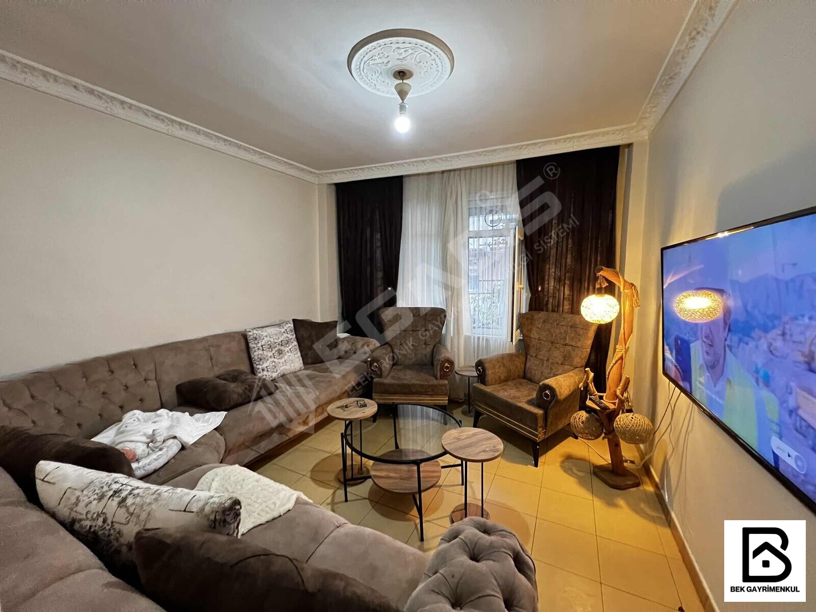 OTOBÜS DURAKLARI YAKINI SATILIK 1+1 70 M2 BALKONLU YÜKSEK GİRİŞ - 8