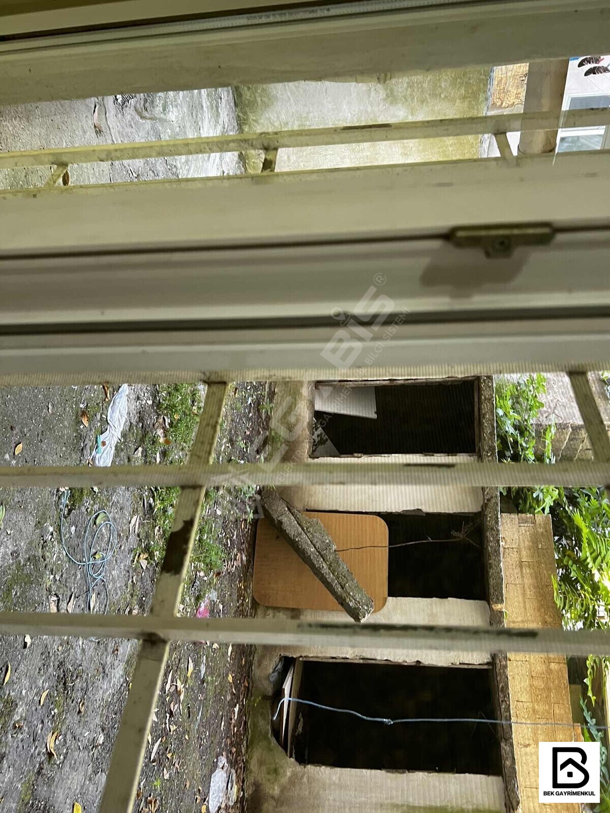 FATİH YEDİKULE METROSU YANINDA SATILIK 2+1 80 M2 İSKANLI DAİRE - 13