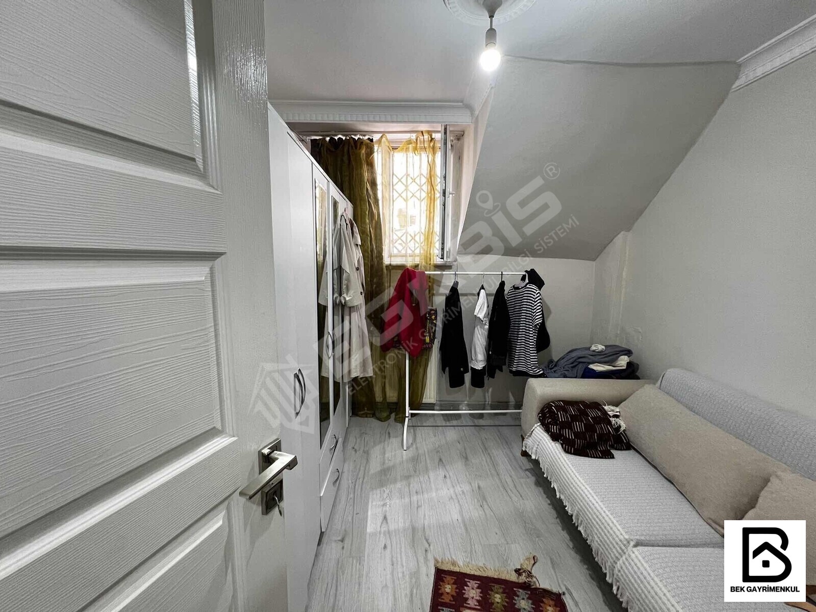 FATİH YEDİKULE METROSU YANINDA SATILIK 2+1 80 M2 İSKANLI DAİRE - 16