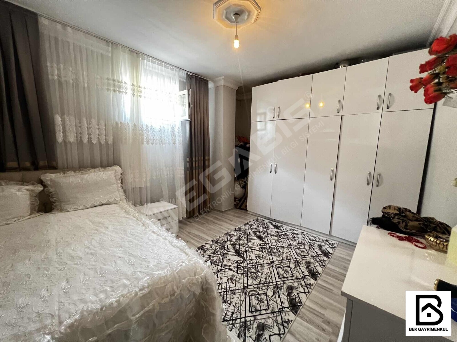 METROYA YAKIN SATILIK KREDİLİ 4+1 130 M2 MÜSTAKİL GİRİŞLİ DAİRE - 8