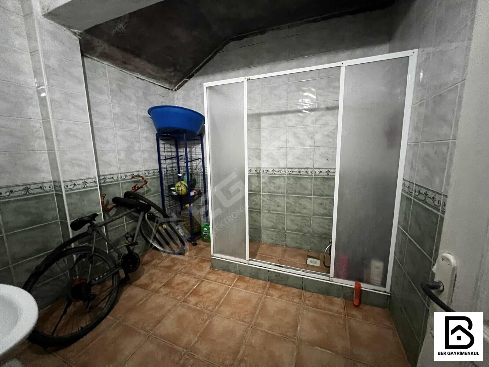 METROYA YAKIN SATILIK KREDİLİ 4+1 130 M2 MÜSTAKİL GİRİŞLİ DAİRE - 23