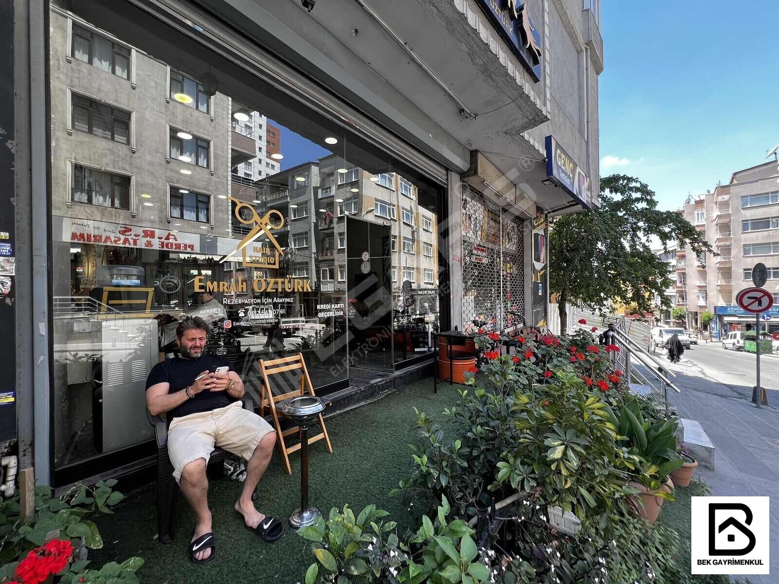 AYAZMA CAD. ÜZERİNDE SATILIK CEPHESİ GENİŞ 90 M2 A.KATLI DÜKKAN - 8