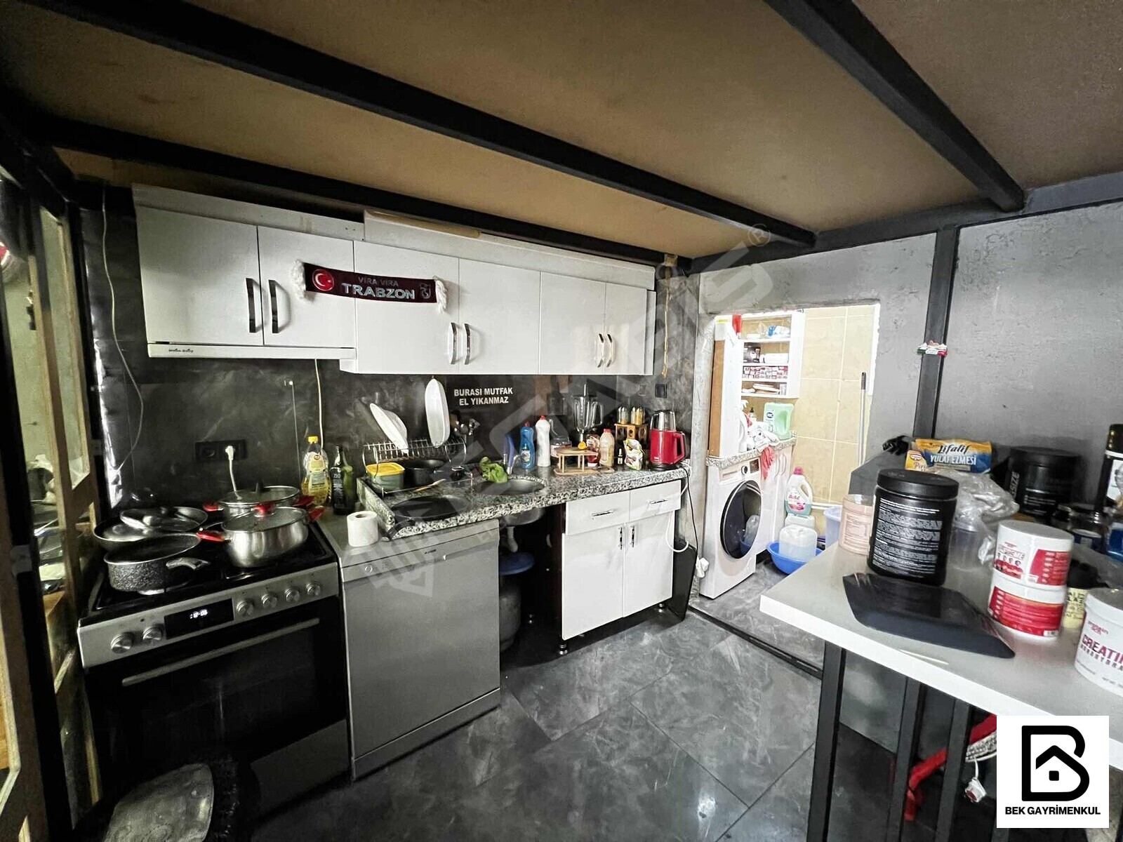 AYAZMA CAD. ÜZERİNDE SATILIK CEPHESİ GENİŞ 90 M2 A.KATLI DÜKKAN - 15