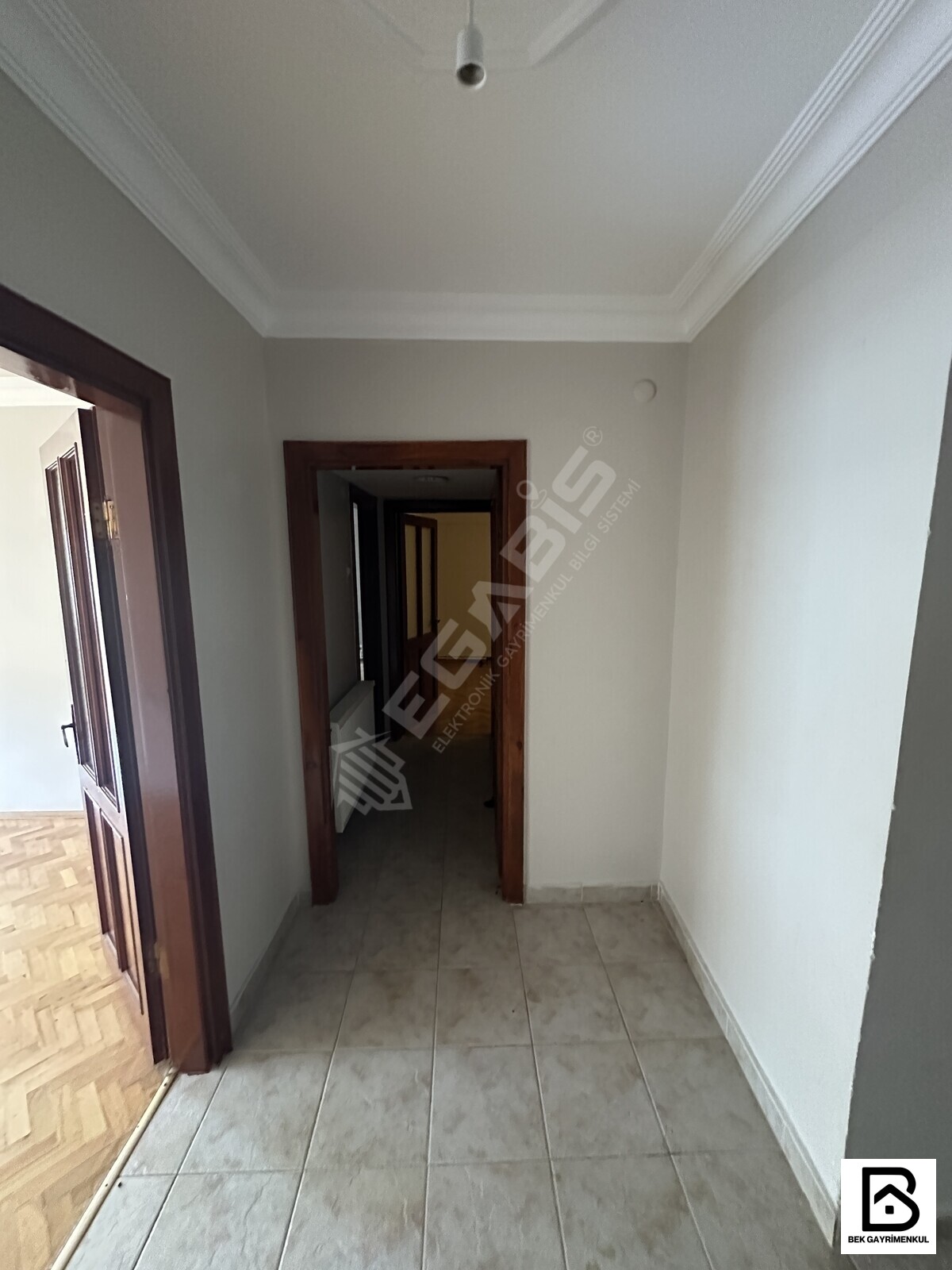 SARAÇLARDA NEZİH VE GÜVENİLİR BİNADA KİRALIK DAİRE - 3