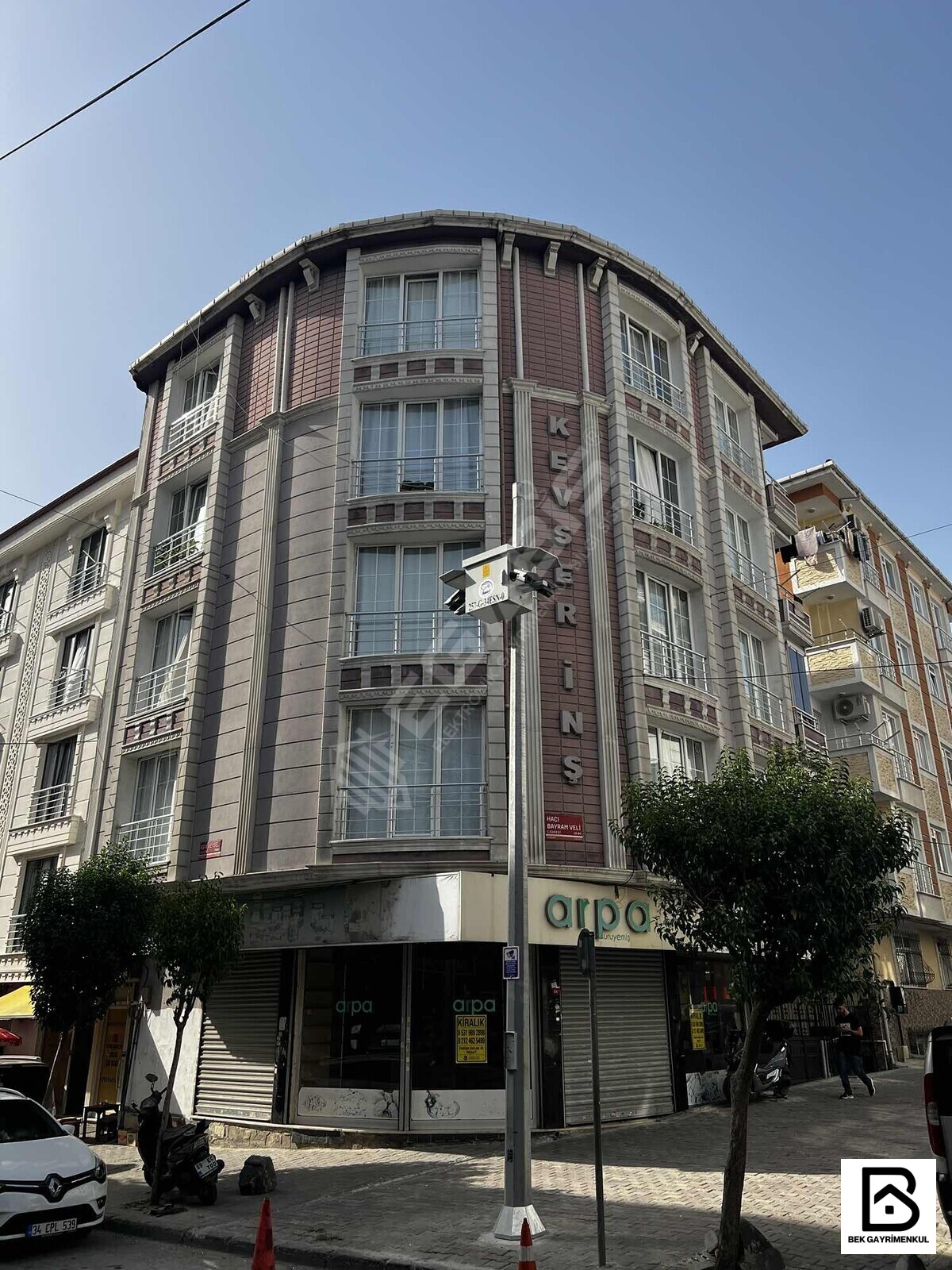 KİRALIK TEK DAİRE ÜZERİNE 3 CEPHESİ AÇIK 3+1 ASANSÖRLÜ BOŞ DAİRE