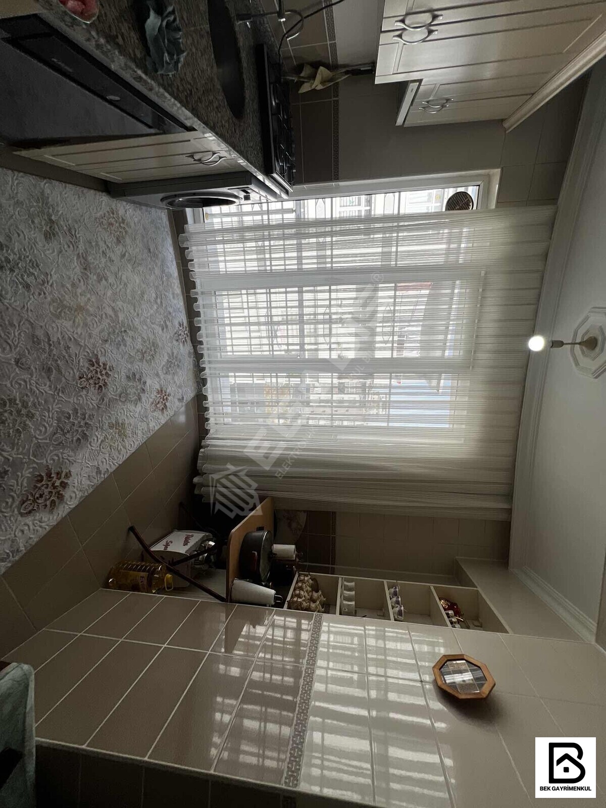 KİRALIK TEK DAİRE ÜZERİNE 3 CEPHESİ AÇIK 3+1 ASANSÖRLÜ BOŞ DAİRE - 7