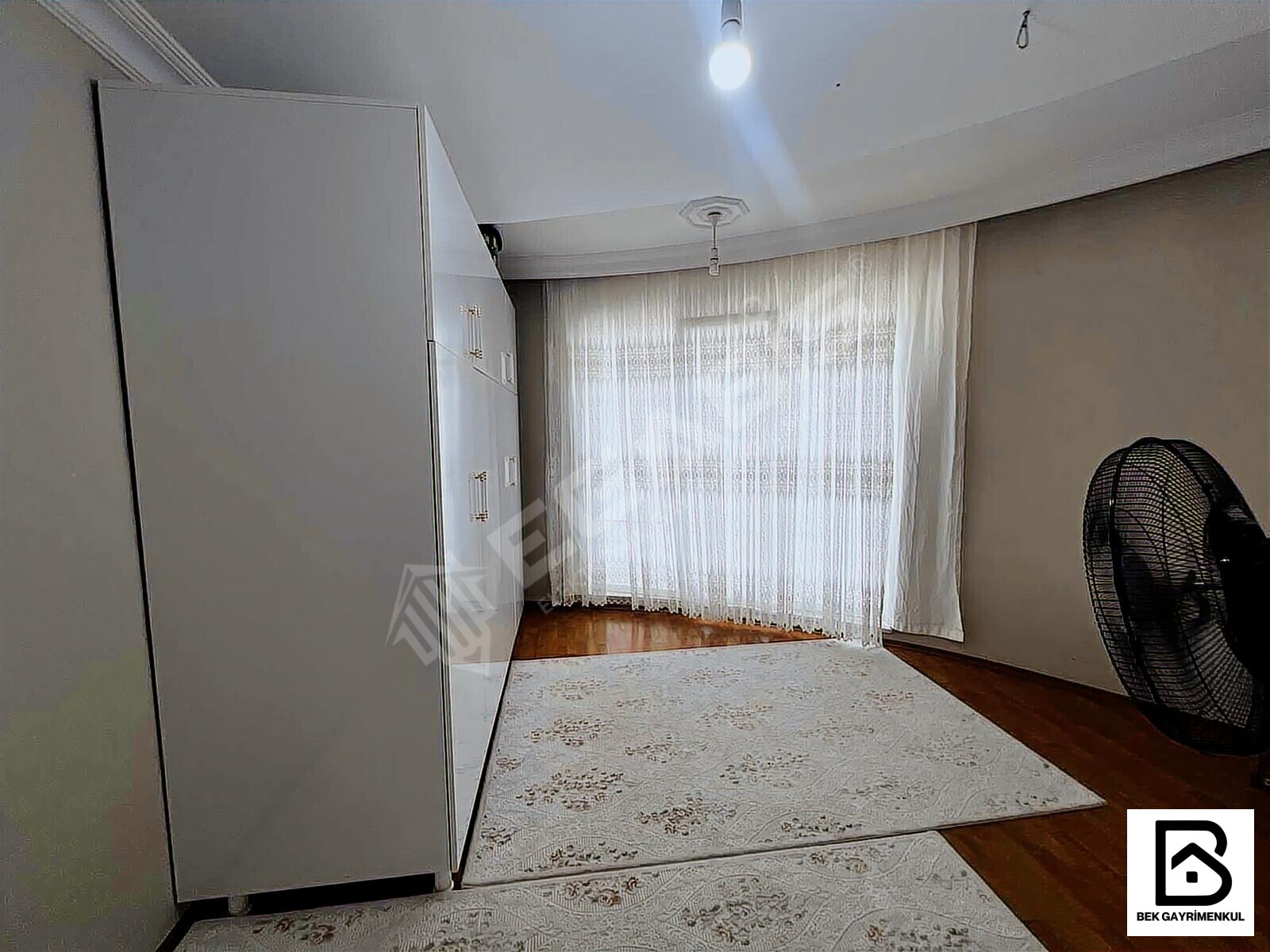 KİRALIK TEK DAİRE ÜZERİNE 3 CEPHESİ AÇIK 3+1 ASANSÖRLÜ BOŞ DAİRE - 23