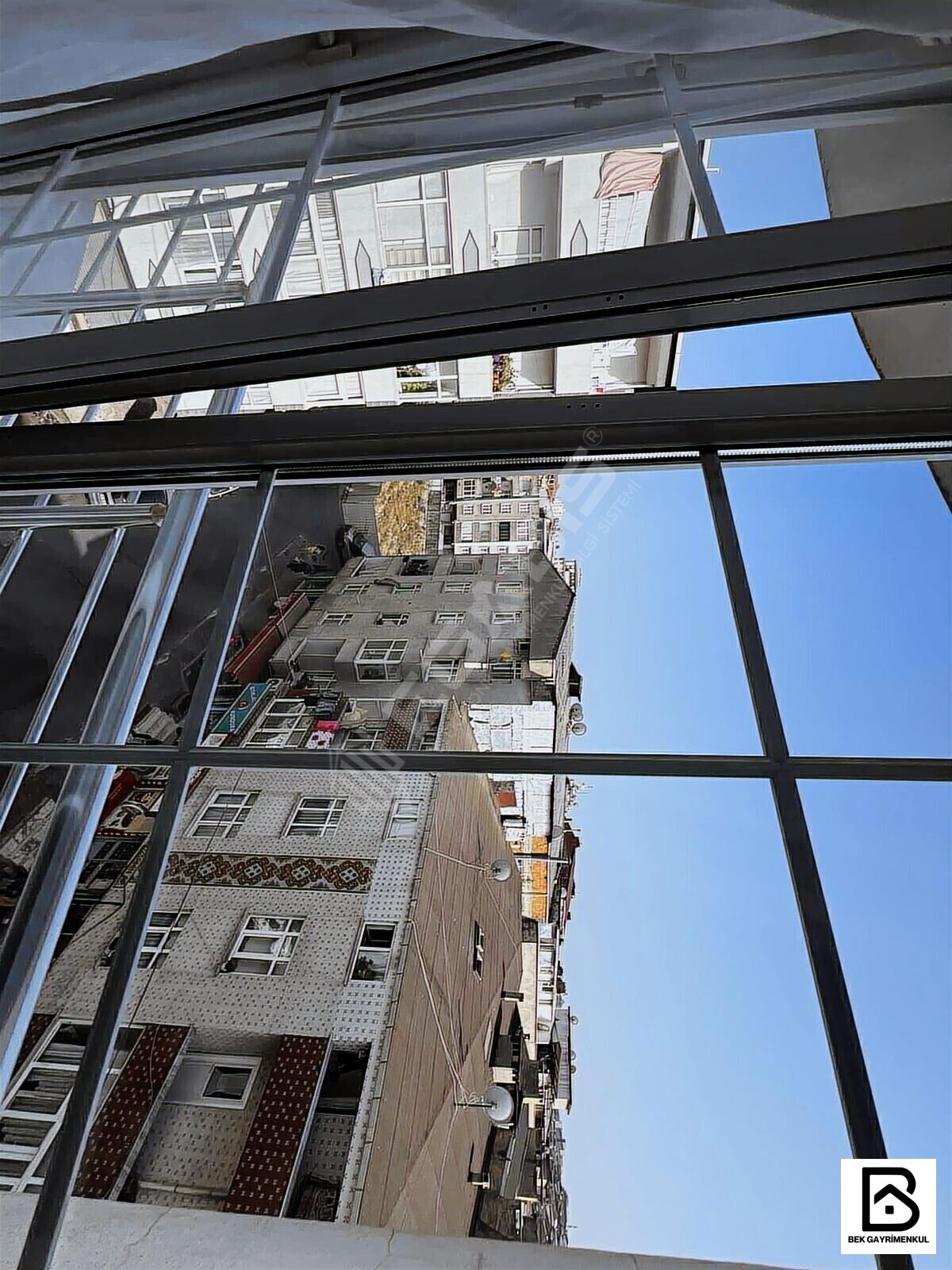 KİRALIK TEK DAİRE ÜZERİNE 3 CEPHESİ AÇIK 3+1 ASANSÖRLÜ BOŞ DAİRE - 24