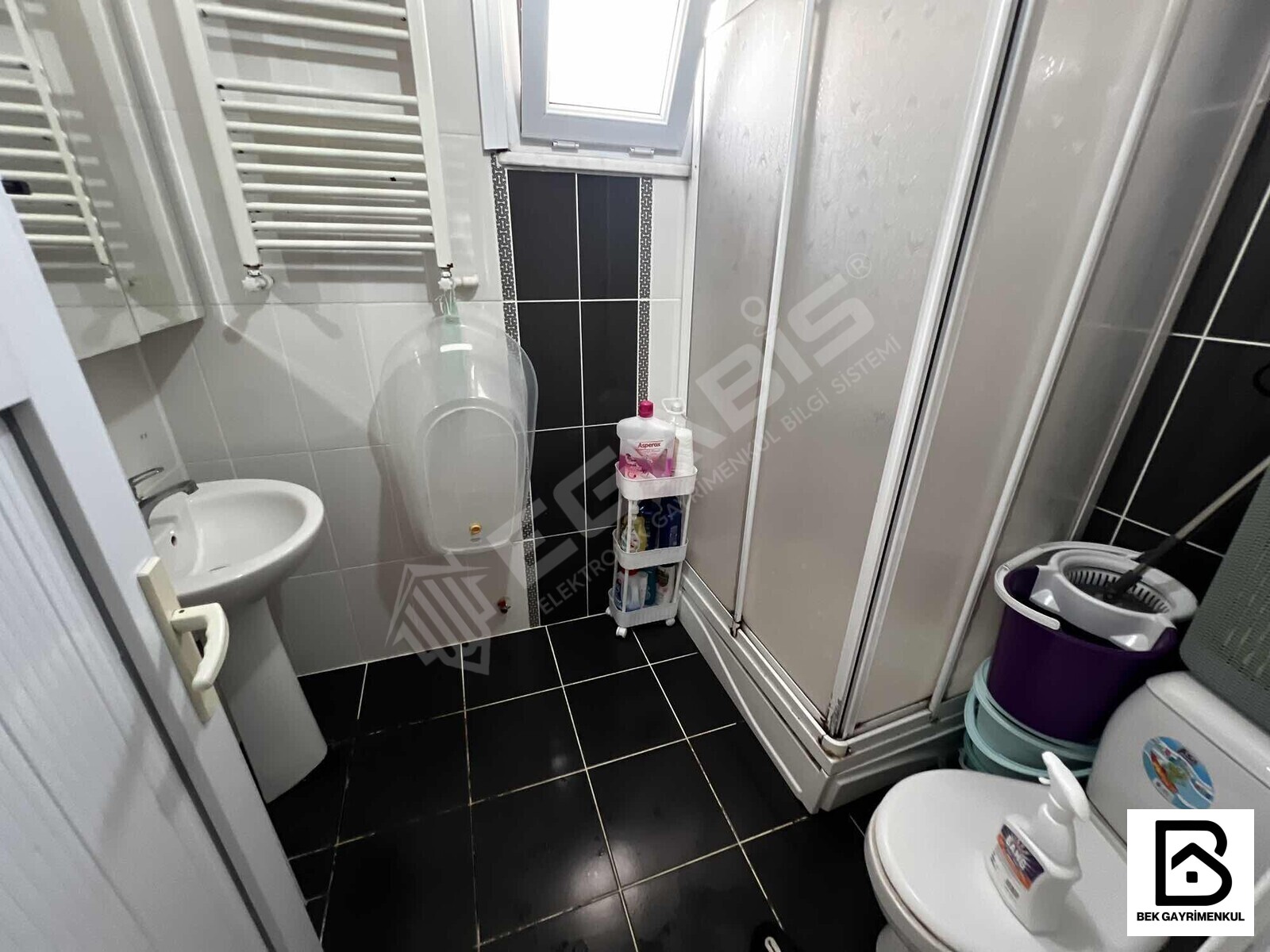 KİRALIK TEK DAİRE ÜZERİNE 3 CEPHESİ AÇIK 3+1 ASANSÖRLÜ BOŞ DAİRE - 32