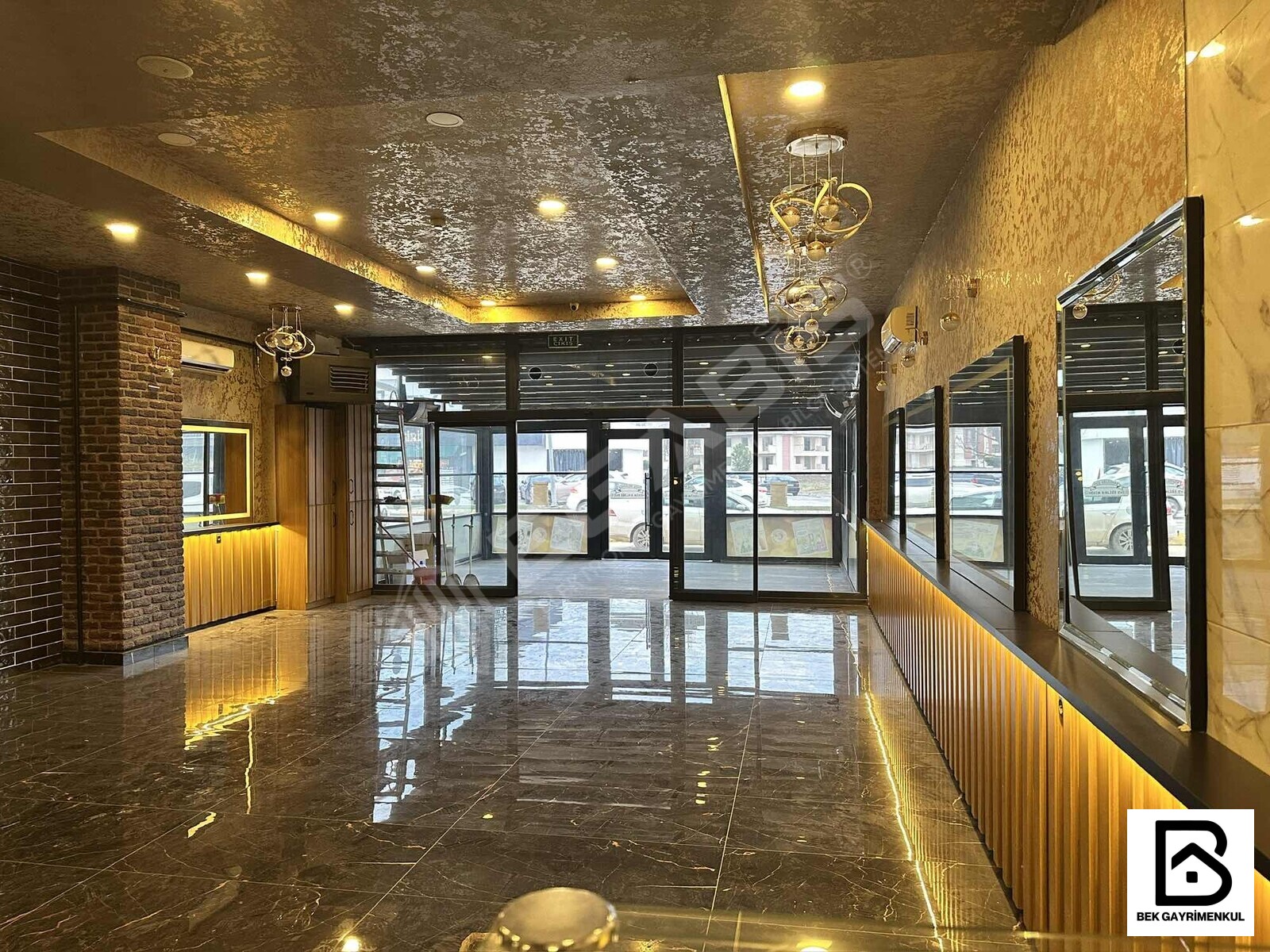 SERDİVANIN EN DEĞERLİ CADDESİNDE AVMNİN ÇAPRAZINDA 230 M2 DÜKKAN - 8