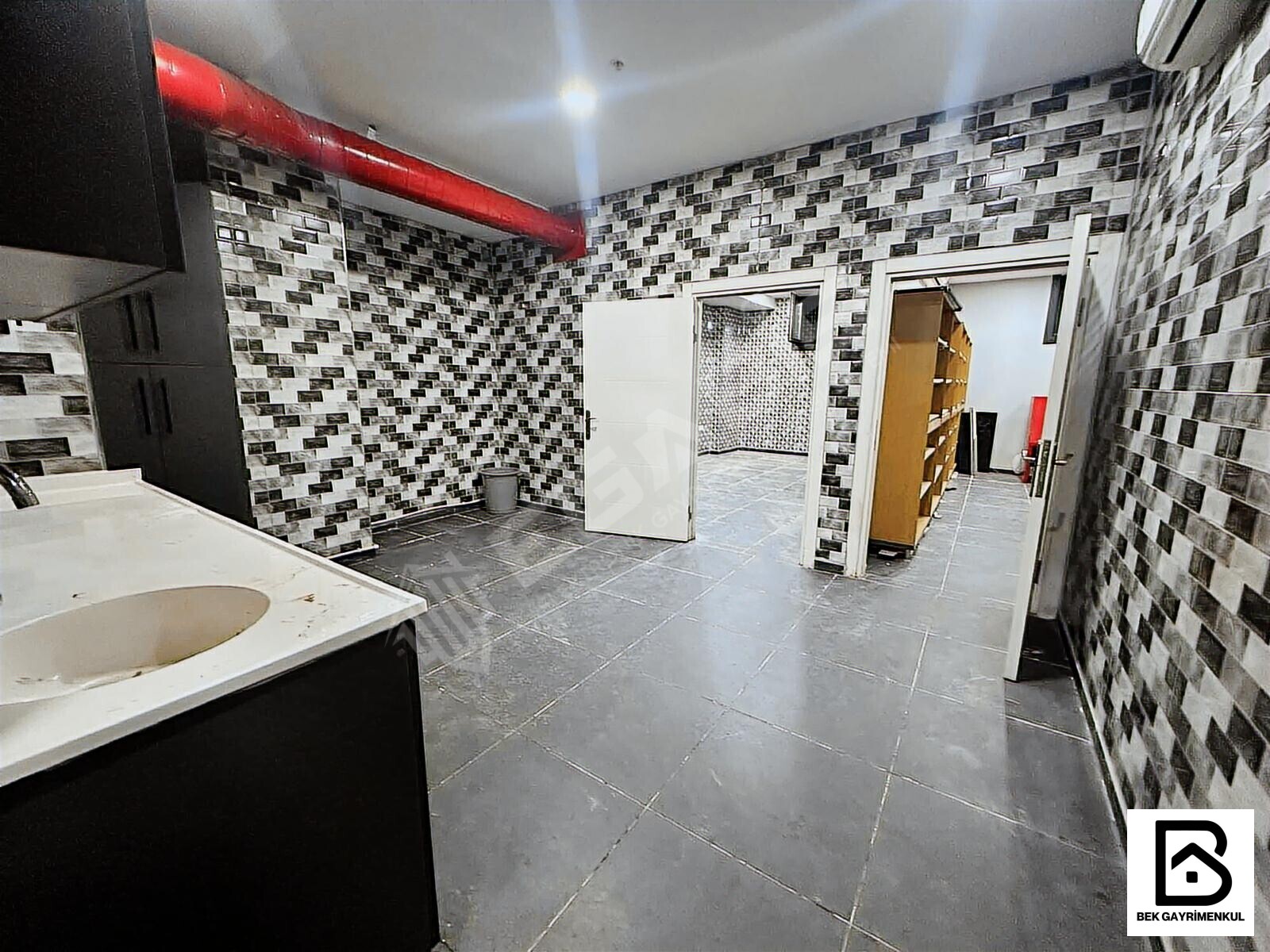 SERDİVANIN EN DEĞERLİ CADDESİNDE AVMNİN ÇAPRAZINDA 230 M2 DÜKKAN - 20