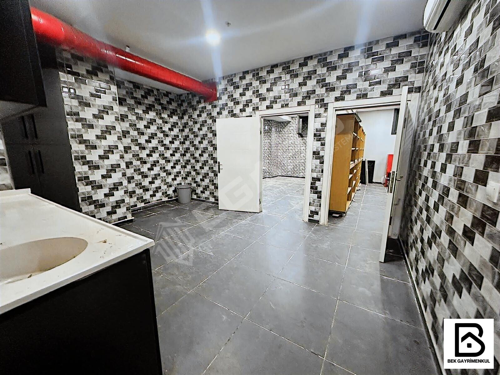 SERDİVANIN EN DEĞERLİ CADDESİNDE AVMNİN ÇAPRAZINDA 230 M2 DÜKKAN - 21