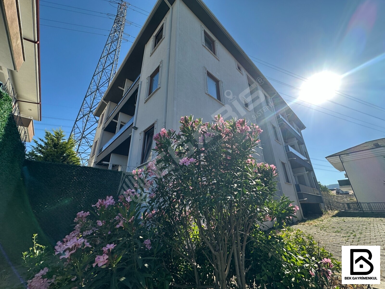 BEK GAYRİMENKULDEN HER ŞEY DAHİL KİRALIK 1+1 APART