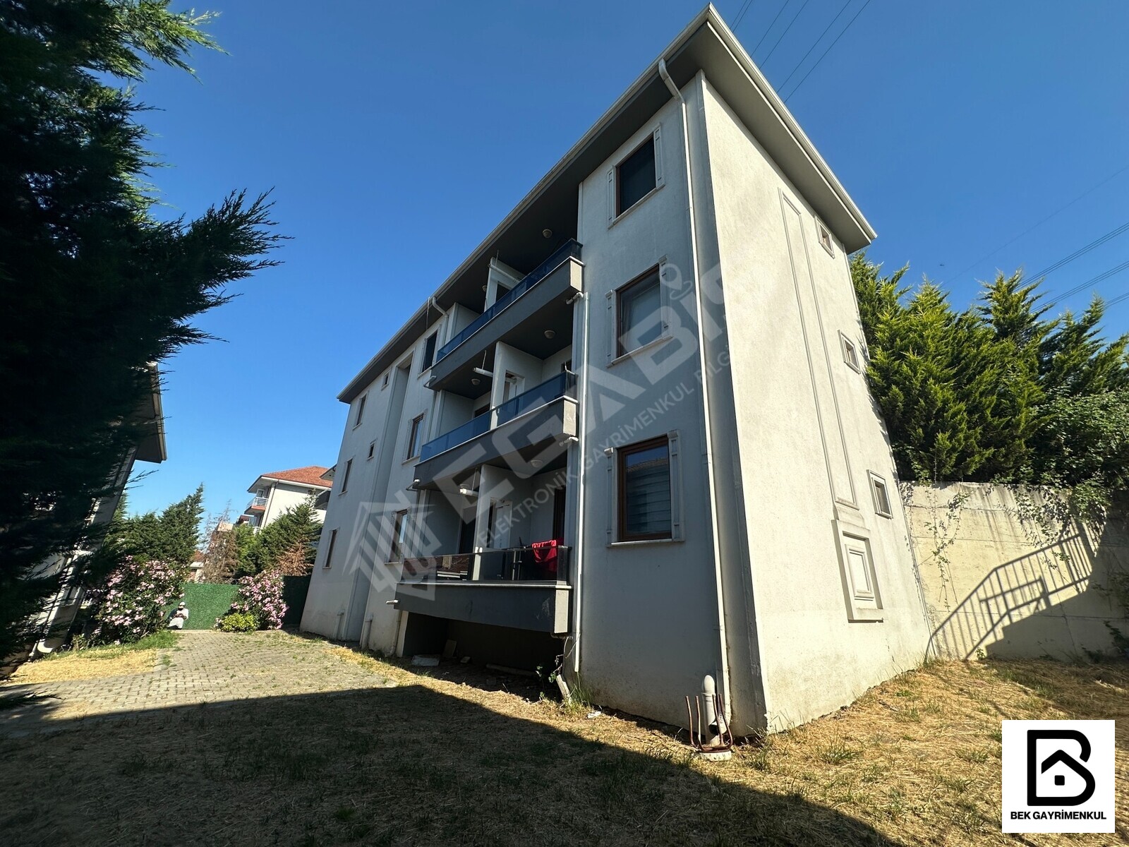 BEK GAYRİMENKULDEN HER ŞEY DAHİL KİRALIK 1+1 APART - 12