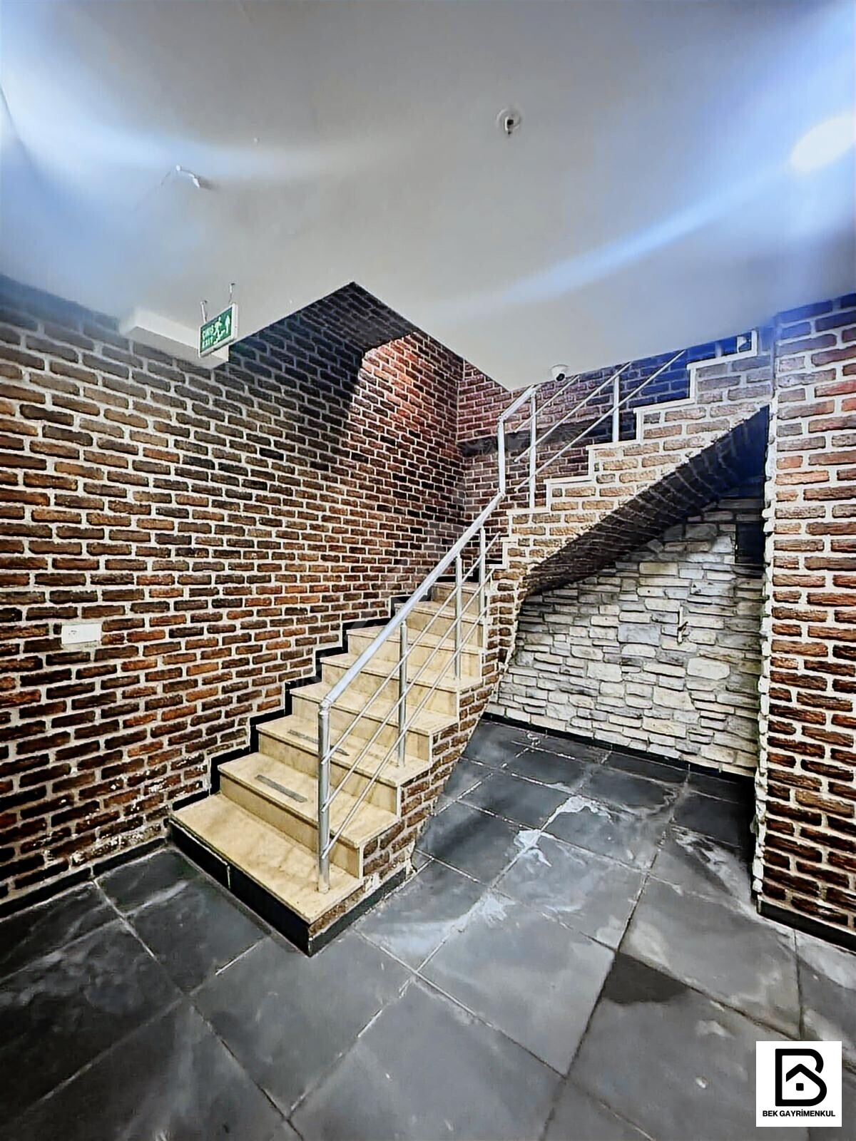 AVM CADDESİNDE HER ŞEYİ TAM VE HAZIR 230 M2 DÜKKAN - 21