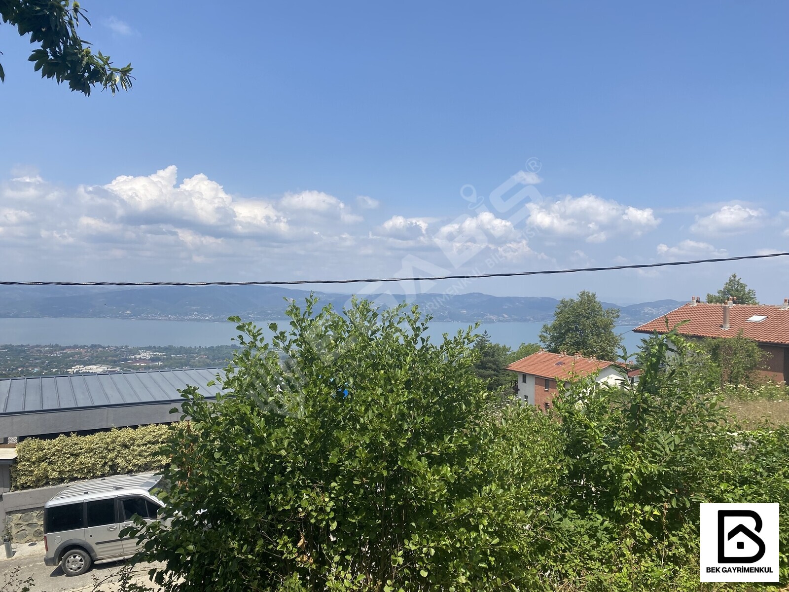 SAPANCA BALKAYA DA GÖL MANZARALI ARSA