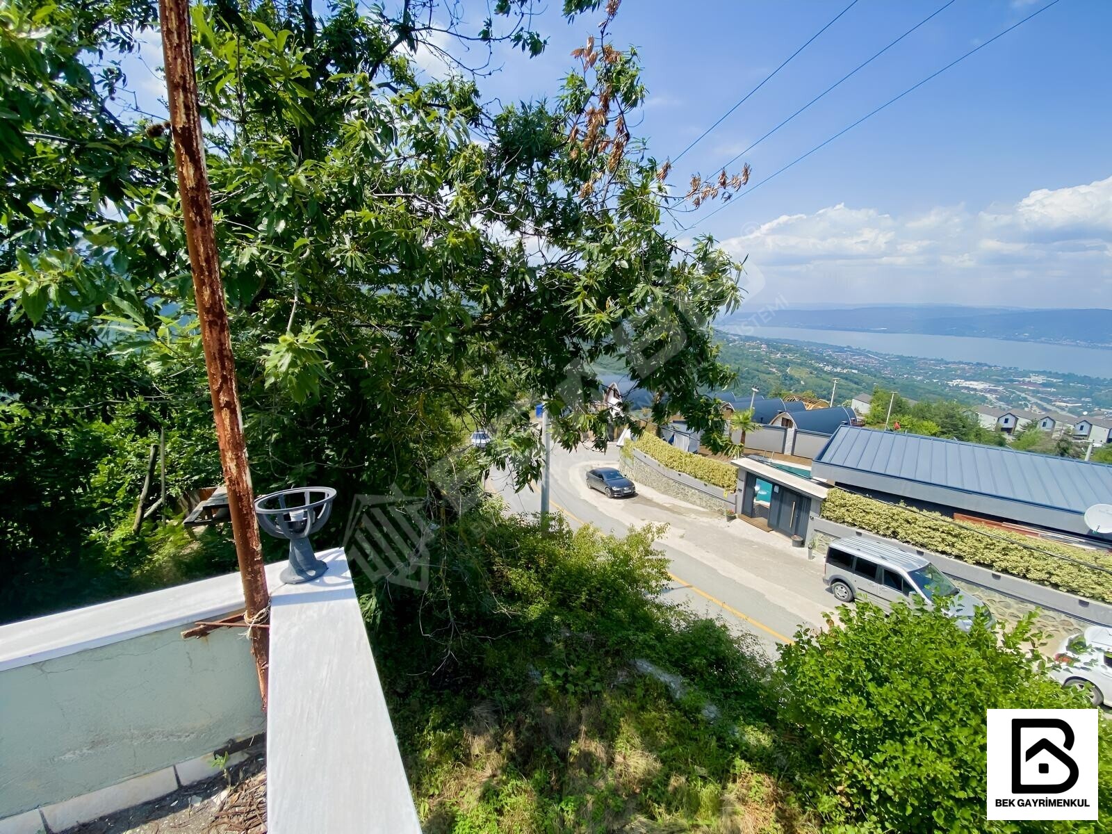 SAPANCA BALKAYA DA GÖL MANZARALI ARSA - 26