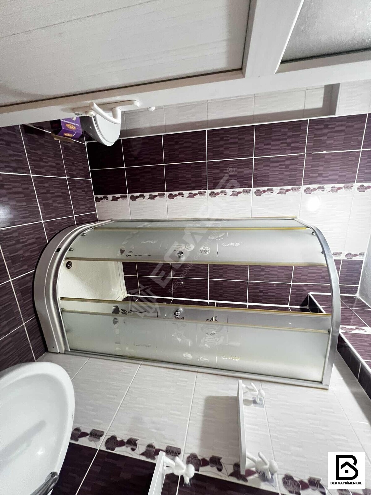MERKEZİ KONUMDA KİRALIK 2+1 80 M2 1.KAT BALKONLU 12 YILLIK - 18