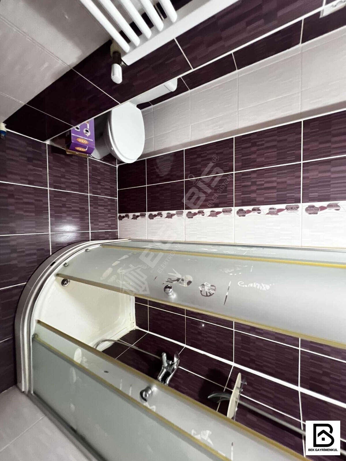 MERKEZİ KONUMDA KİRALIK 2+1 80 M2 1.KAT BALKONLU 12 YILLIK - 20