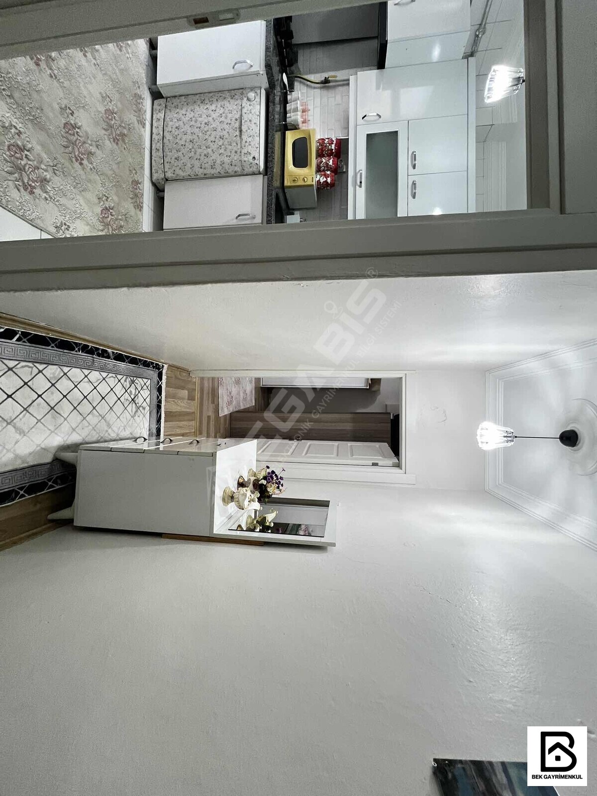 KAZIM KARABEKİR MAH. NİZAMİ BİNA 2 ODA + HOL 75 M2 2.KAT DAİRE - 24