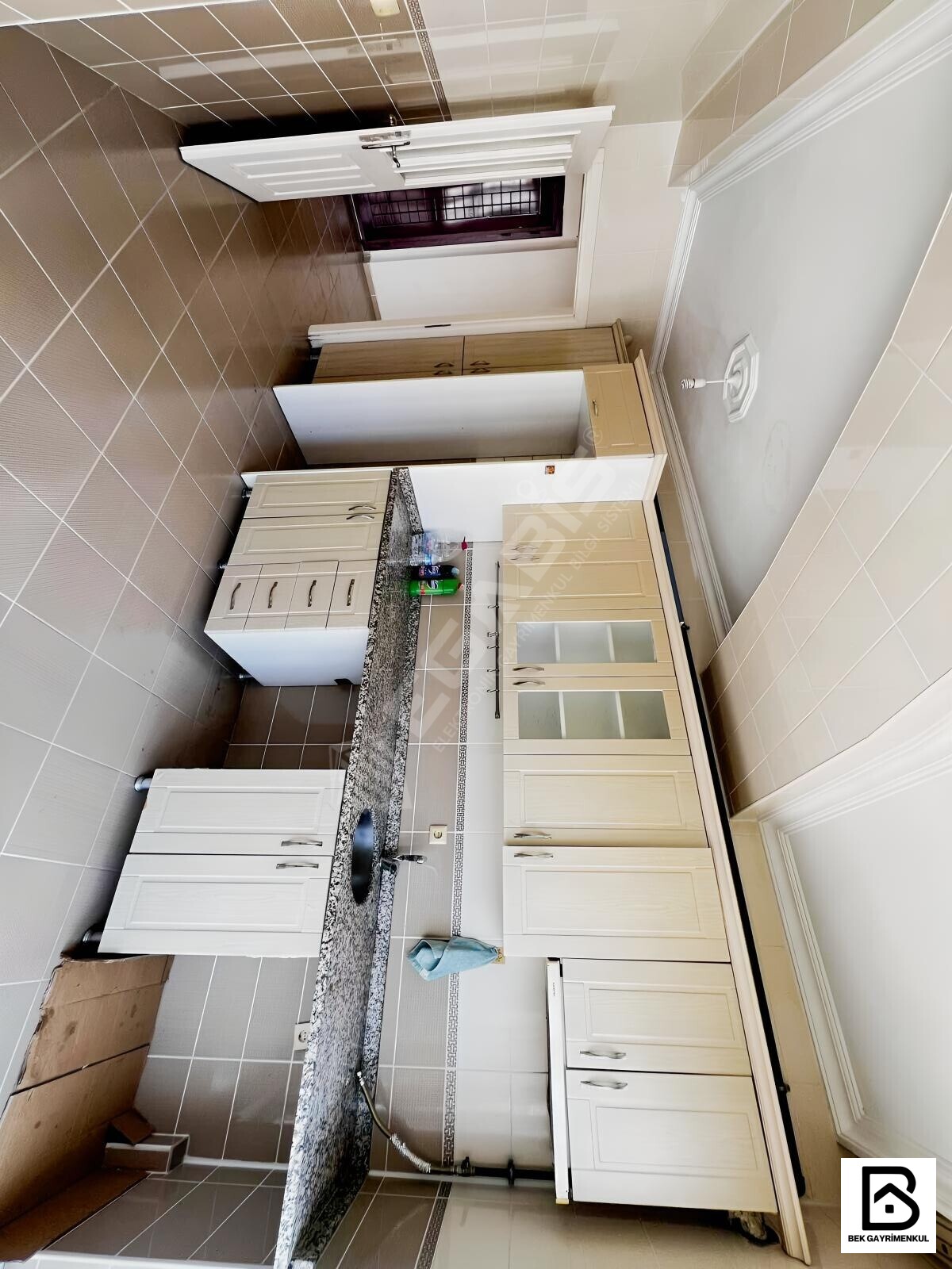 KİRALIK TEK DAİRE ÜZERİNE 3 CEPHESİ AÇIK 3+1 ASANSÖRLÜ BOŞ DAİRE - 10