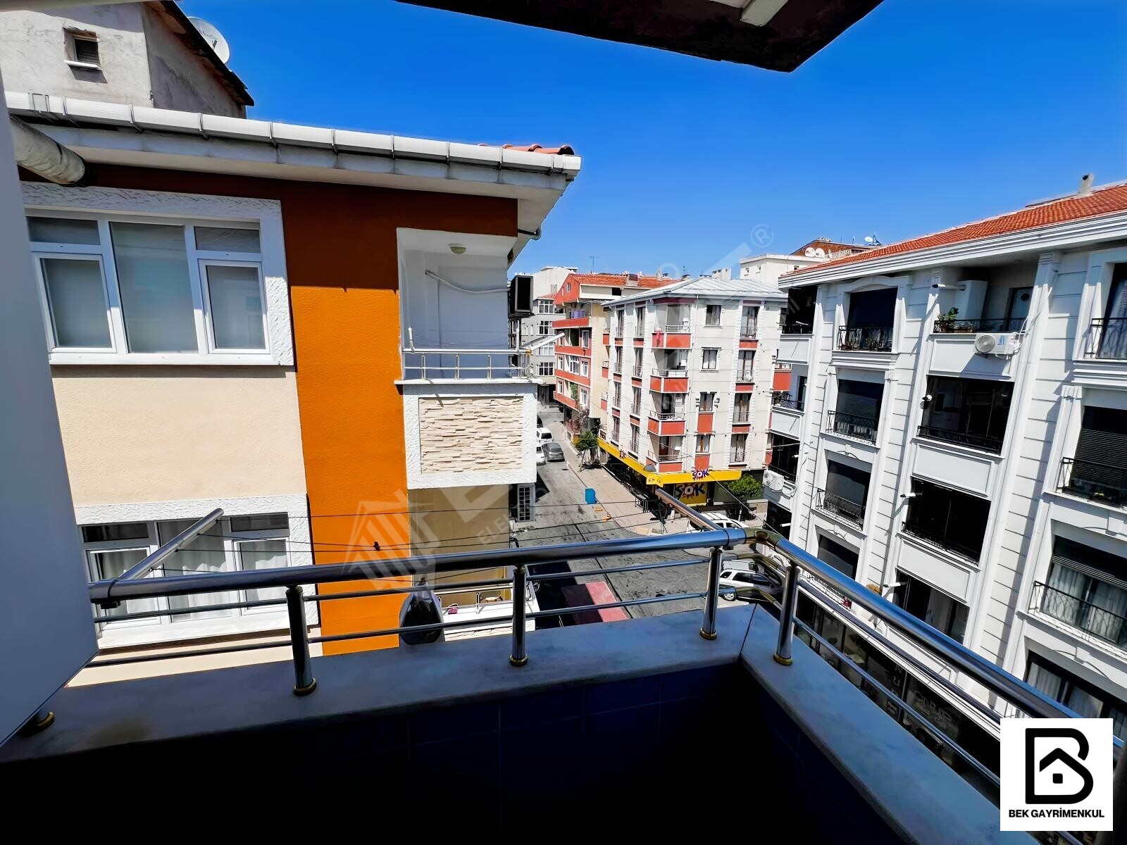 KİRALIK TEK DAİRE ÜZERİNE 3 CEPHESİ AÇIK 3+1 ASANSÖRLÜ BOŞ DAİRE - 23