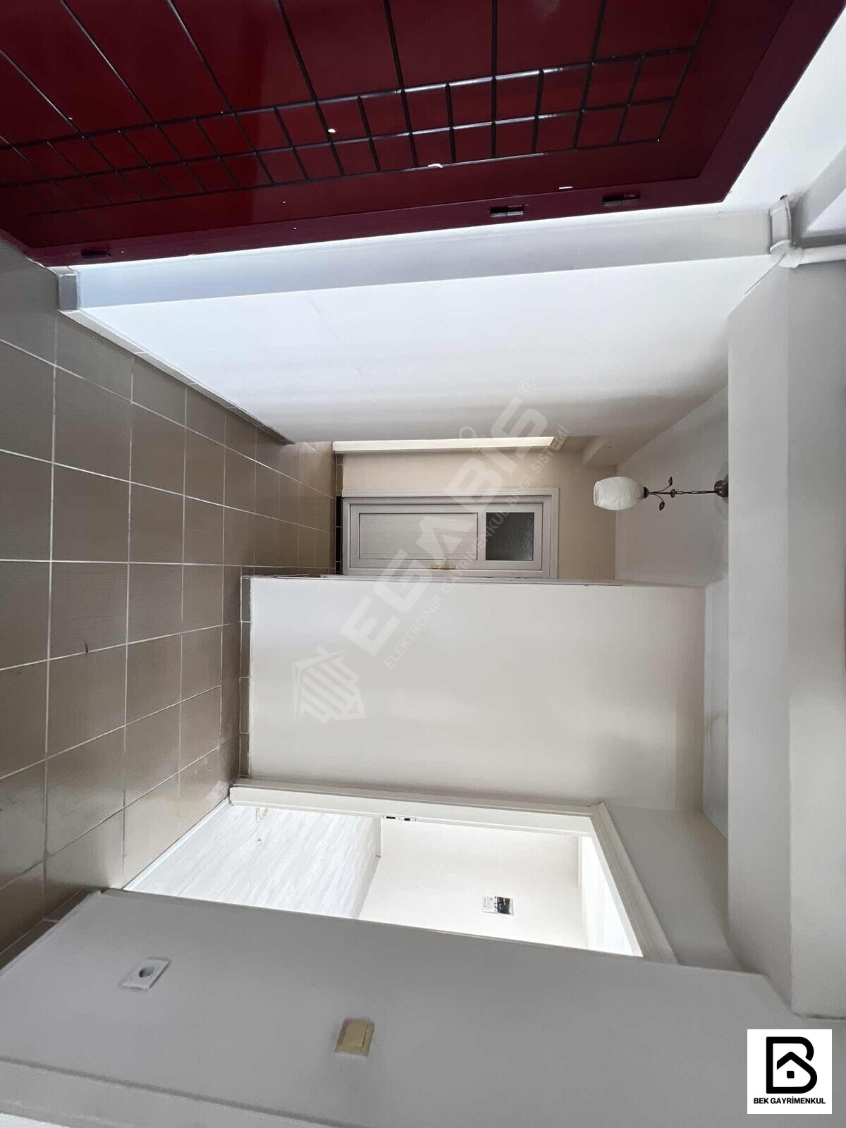KİRALIK TEK DAİRE ÜZERİNE 3 CEPHESİ AÇIK 3+1 ASANSÖRLÜ BOŞ DAİRE - 29