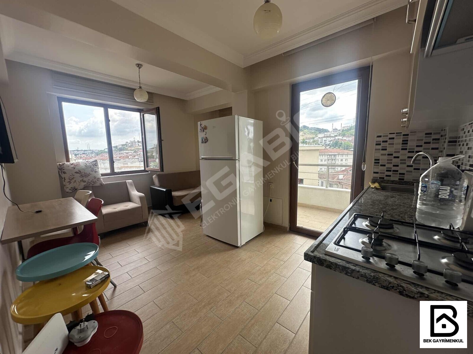 RENADA VADİ EVLERİNDE KİRALIK ÖNÜ AÇIK TERTEMİZ KÖŞE DAİRE - 10