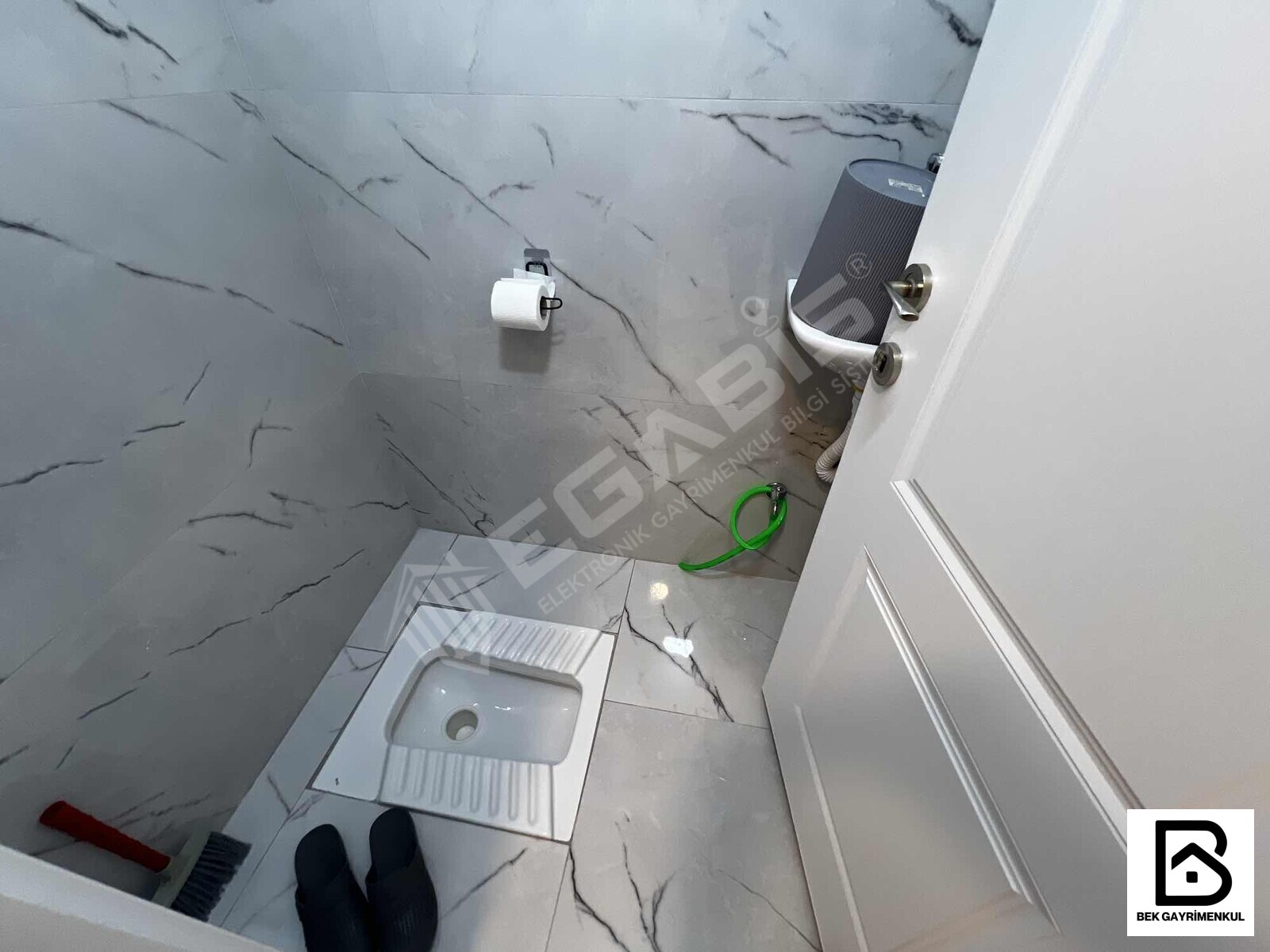 KAZIM KARABEKİR MAH. SATILIK 2+1 115 M2 3.KAT 1 YILLIK DAİRE - 27