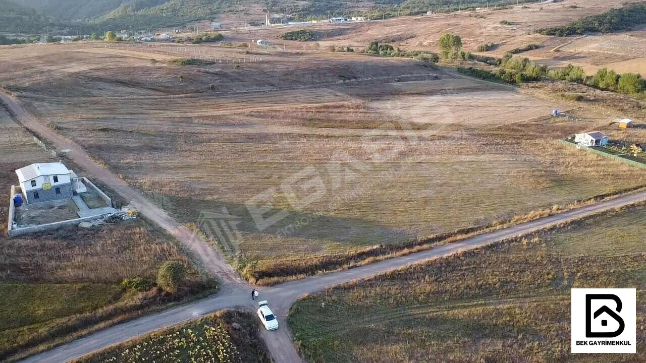 KUTLUCA'DA SATILIK 3511 M2 KÖŞE PARSEL 124 M2 CEPHELİ % 5 İMARLI